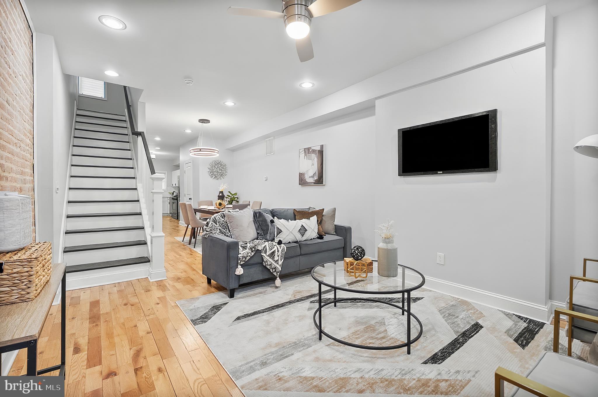 BROADWAY EAST - Residential