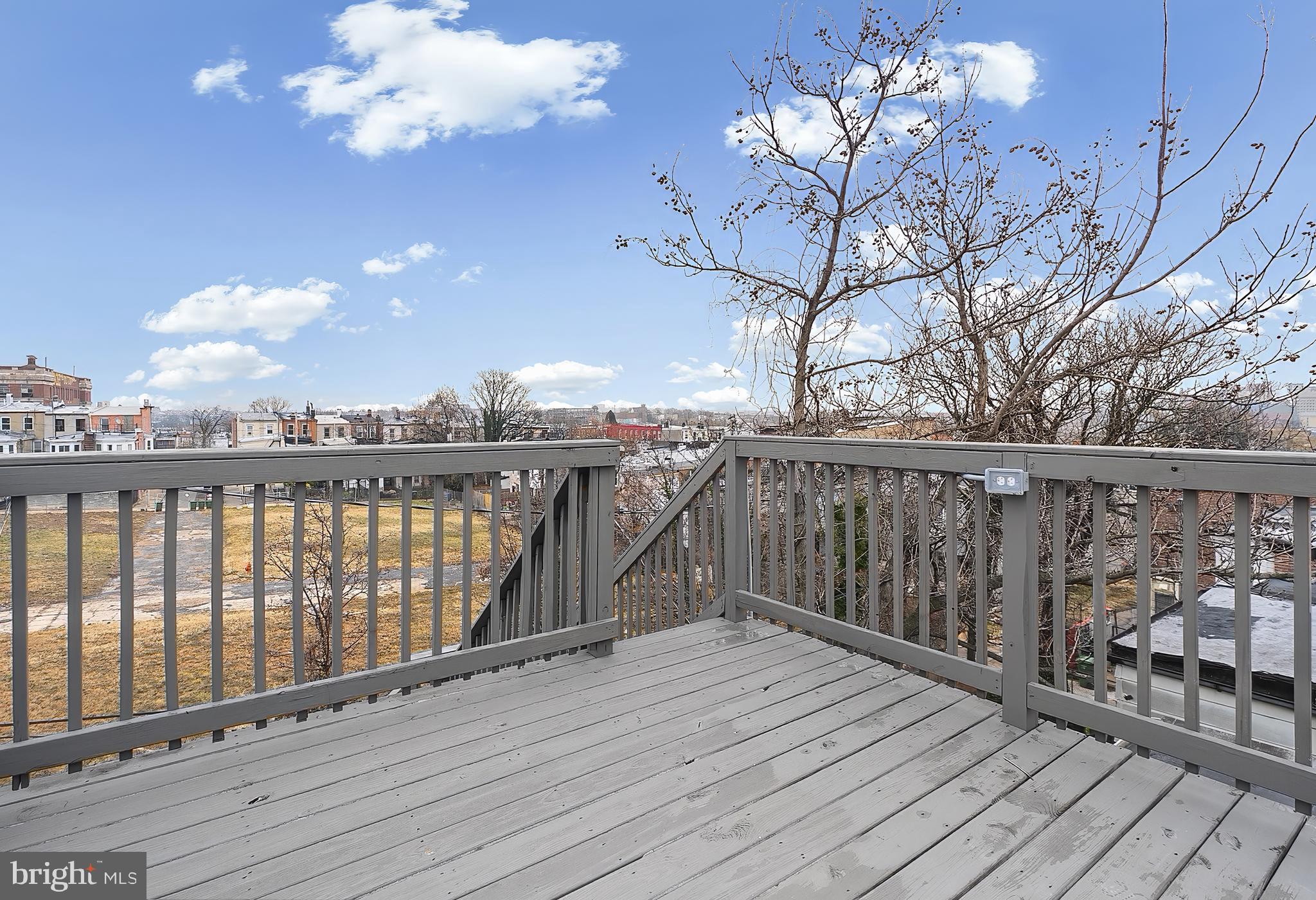 BROADWAY EAST - Residential