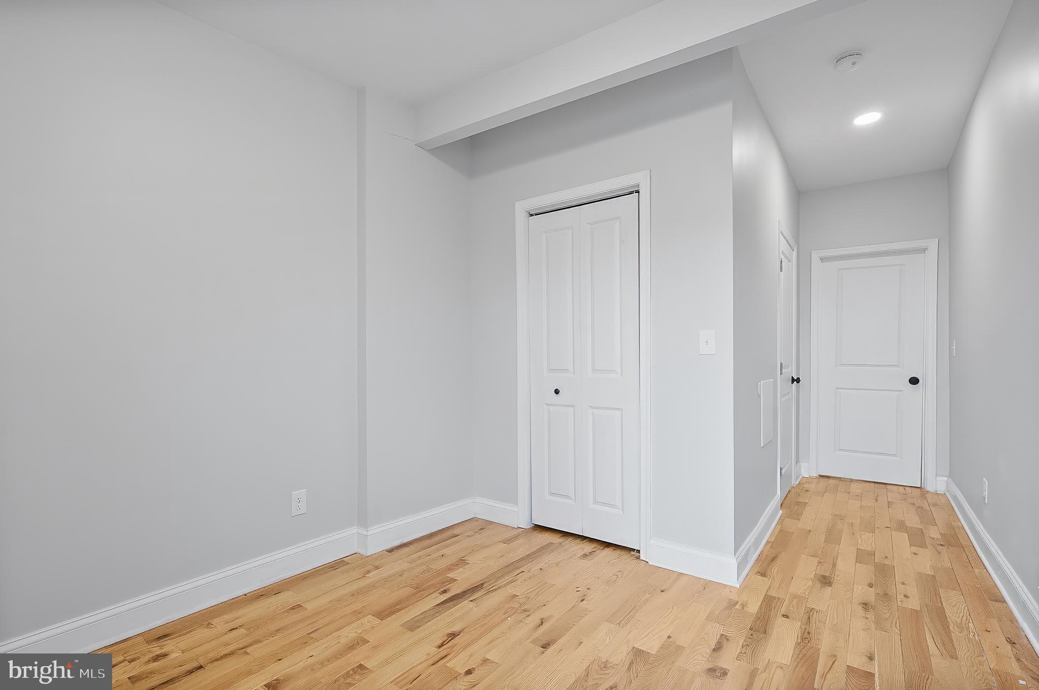 BROADWAY EAST - Residential