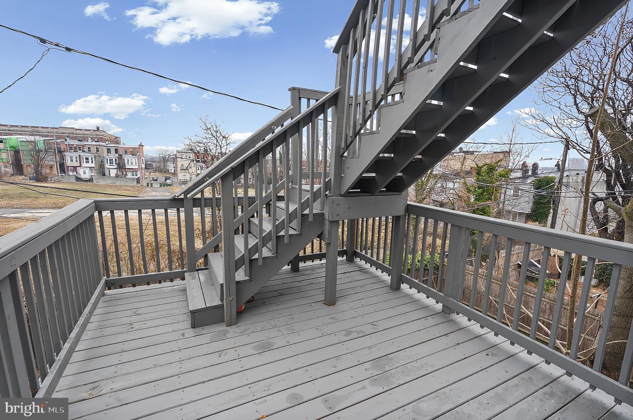 BROADWAY EAST - Residential