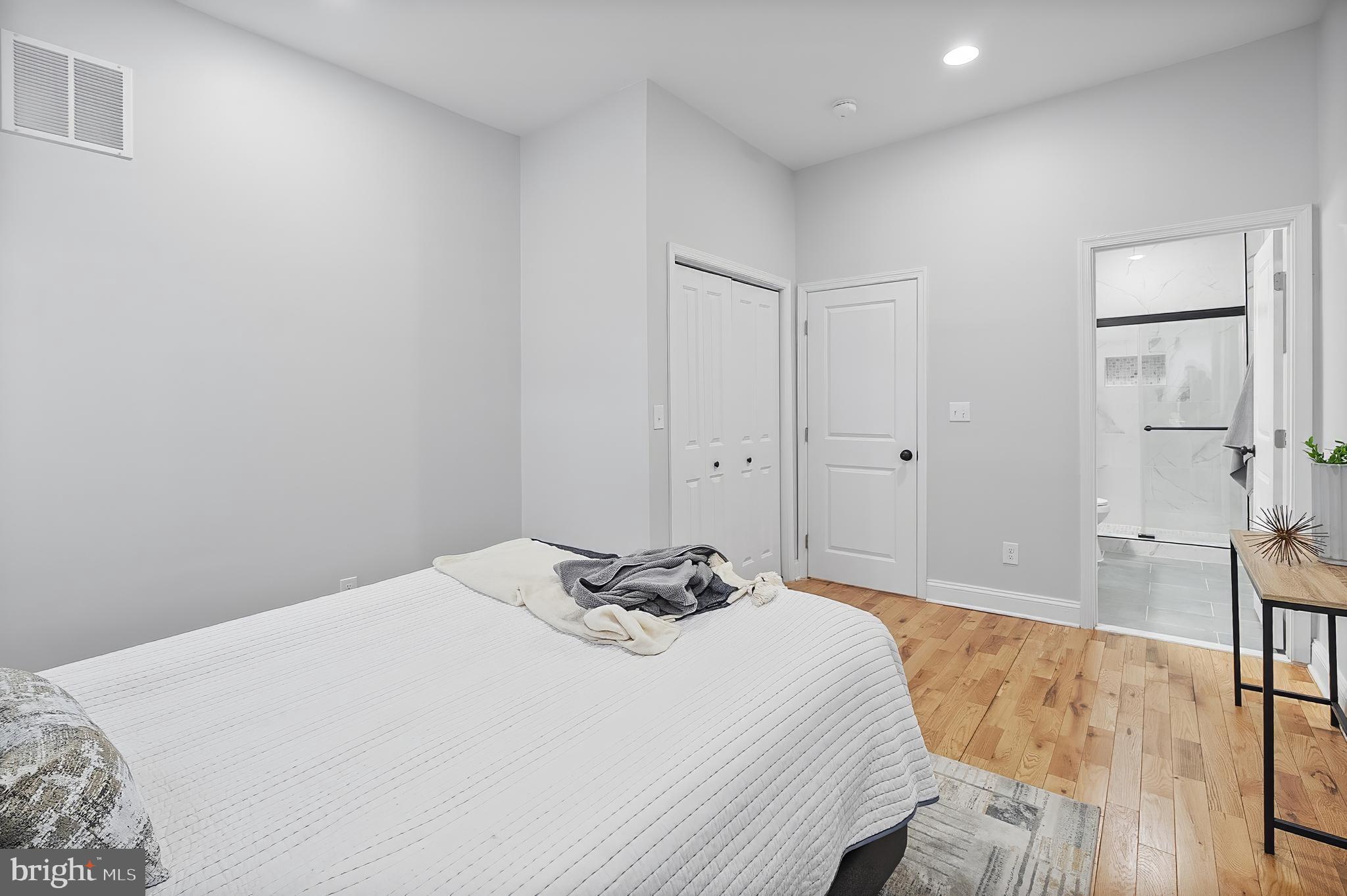 BROADWAY EAST - Residential