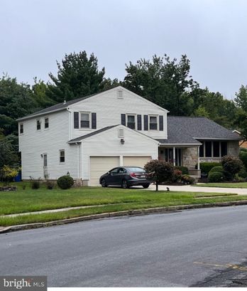 Single Family Residence at 1525 SQUIRE LANE
