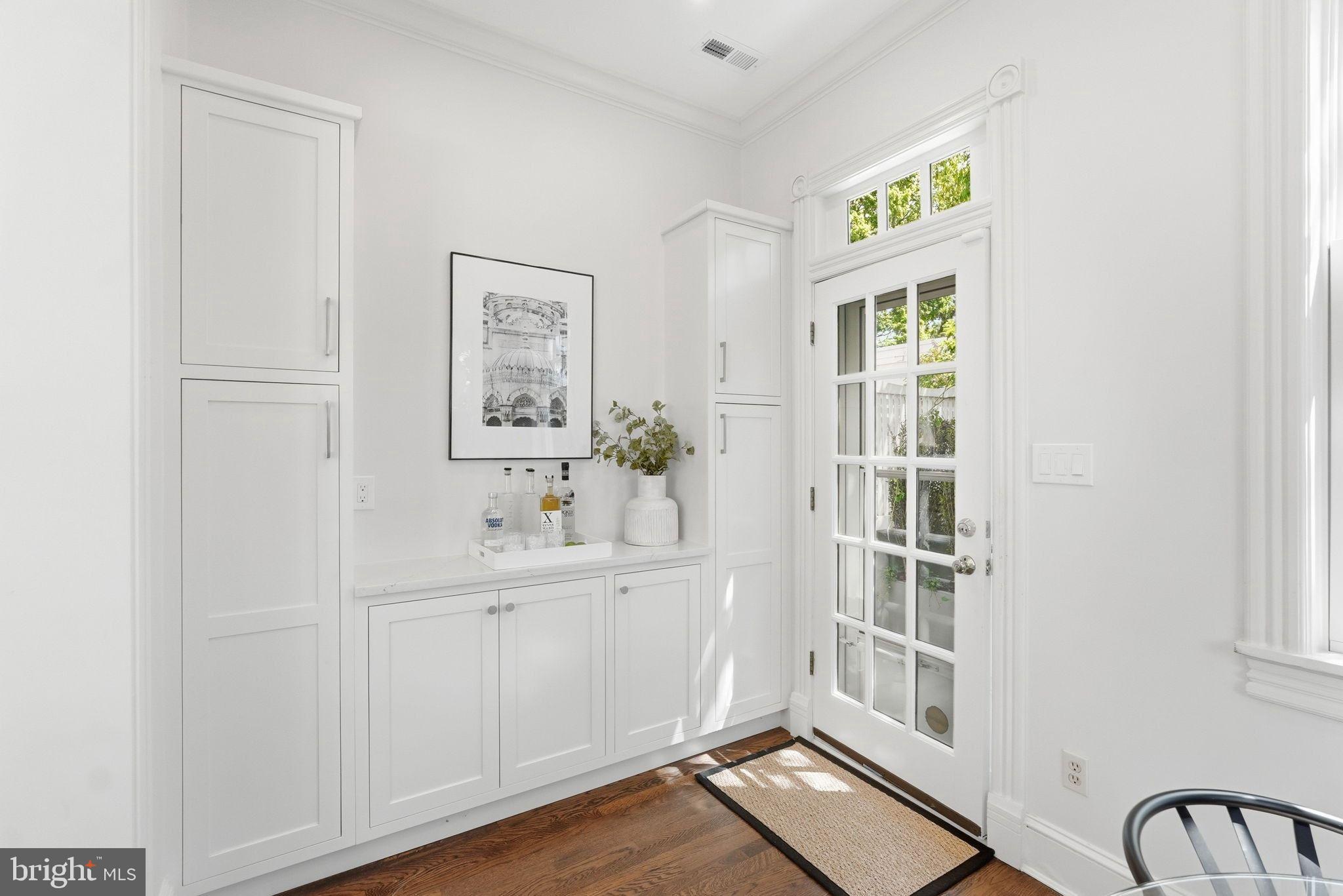 GEORGETOWN - Residential