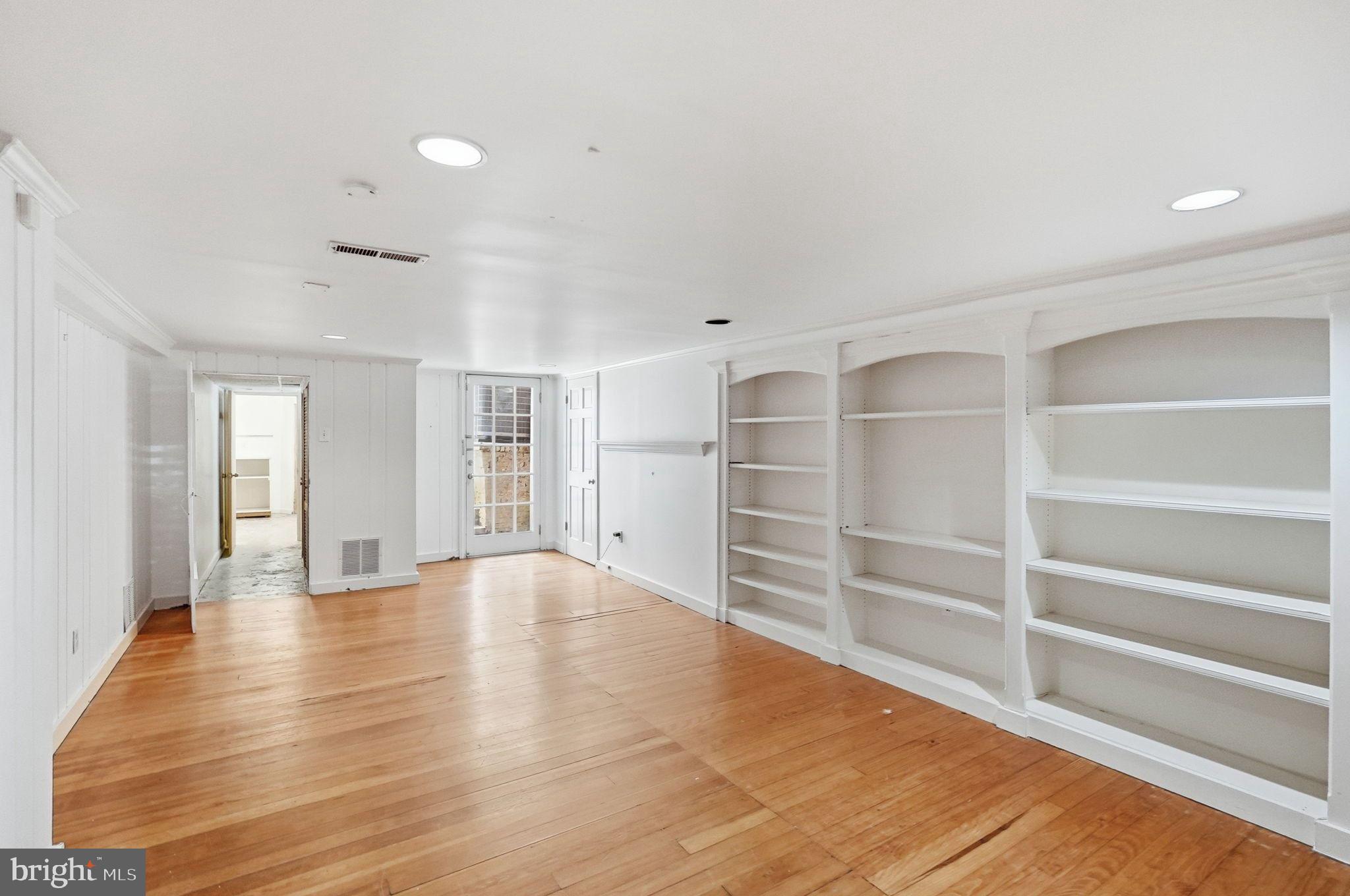 GEORGETOWN - Residential