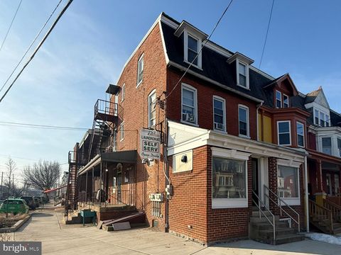 Photo of 352 E New Street, LANCASTER, PA 17602 (MLS # PALA2087384)