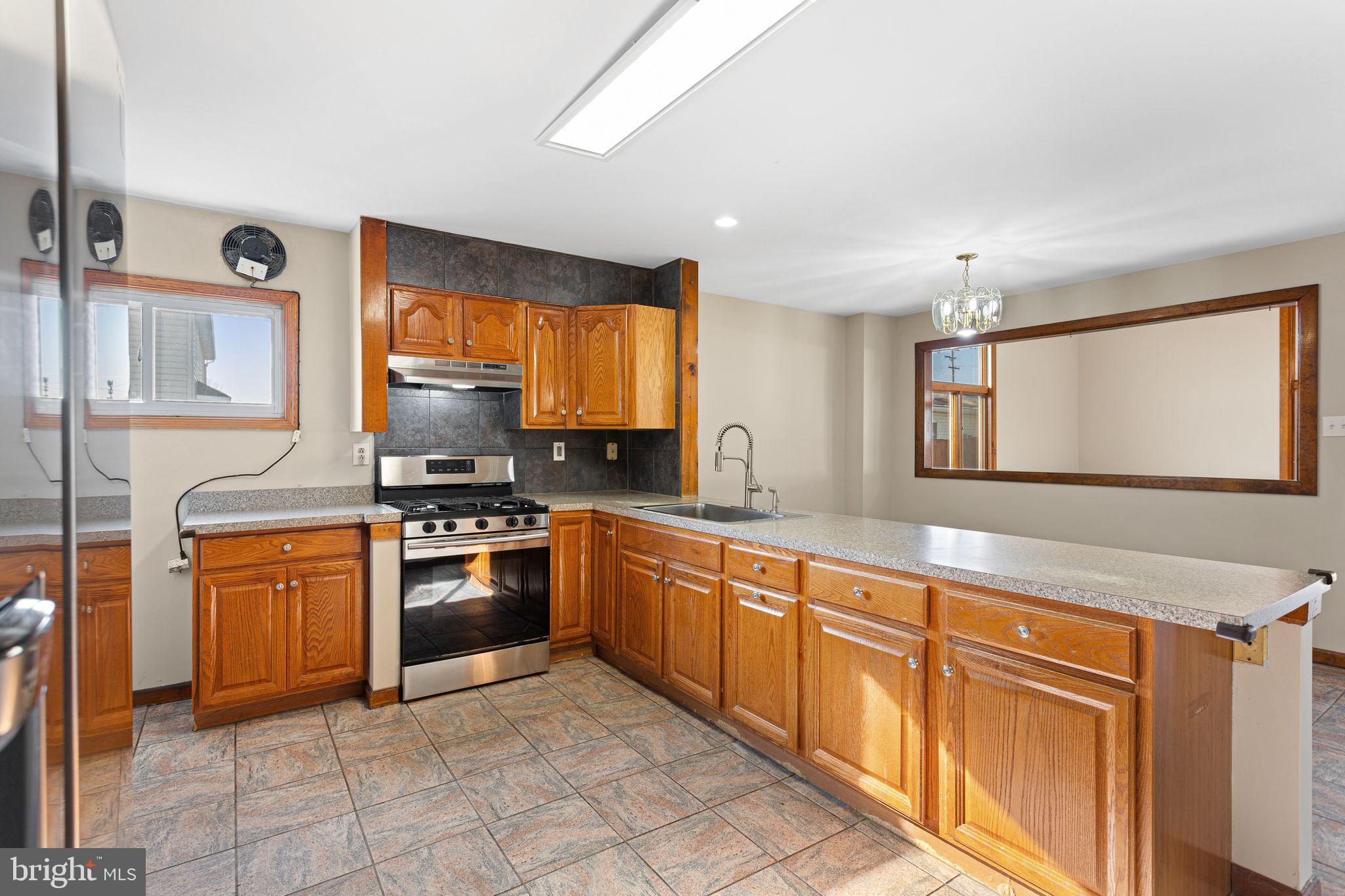 EDDINGTON GDNS - Residential