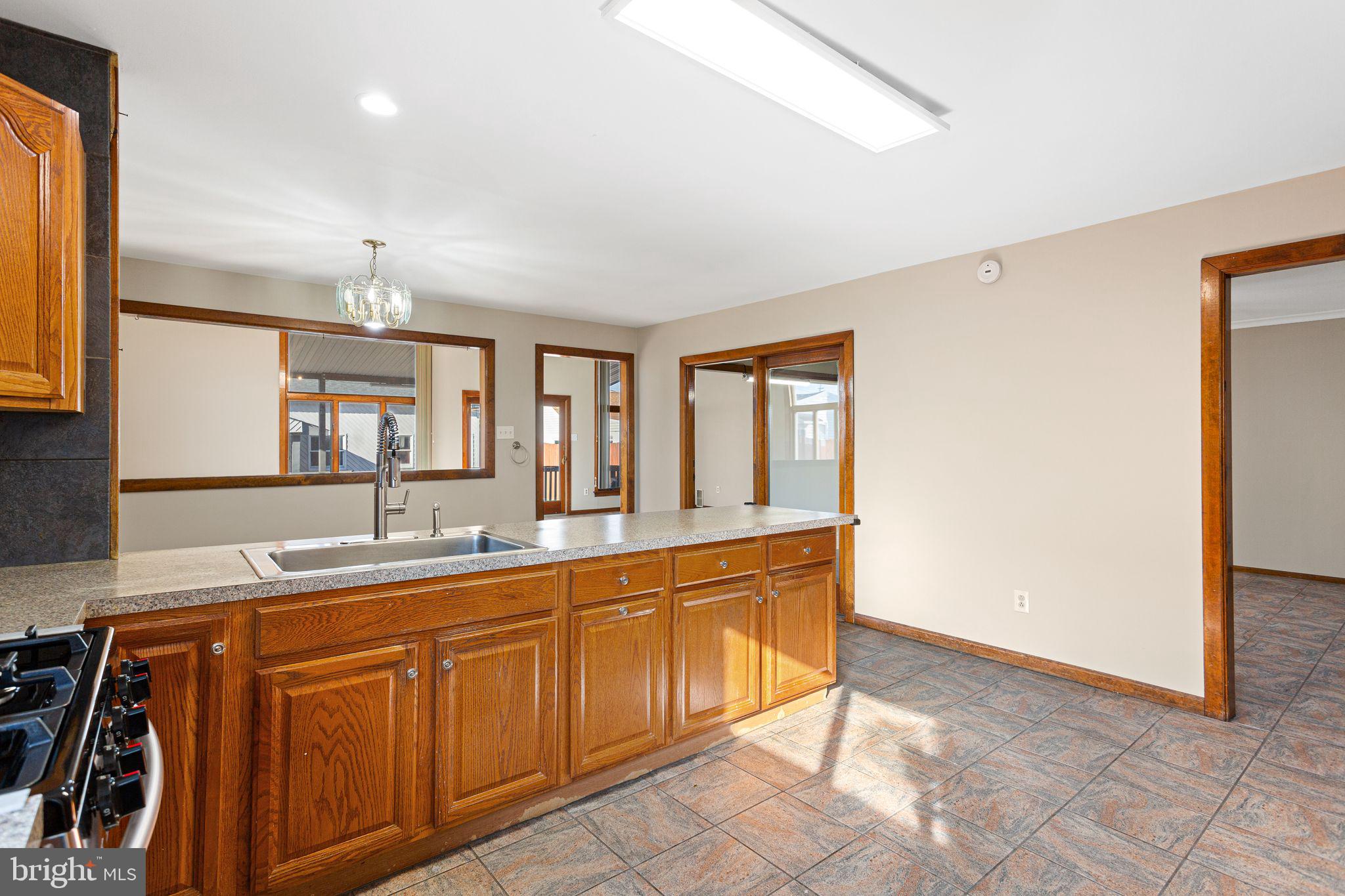 EDDINGTON GDNS - Residential