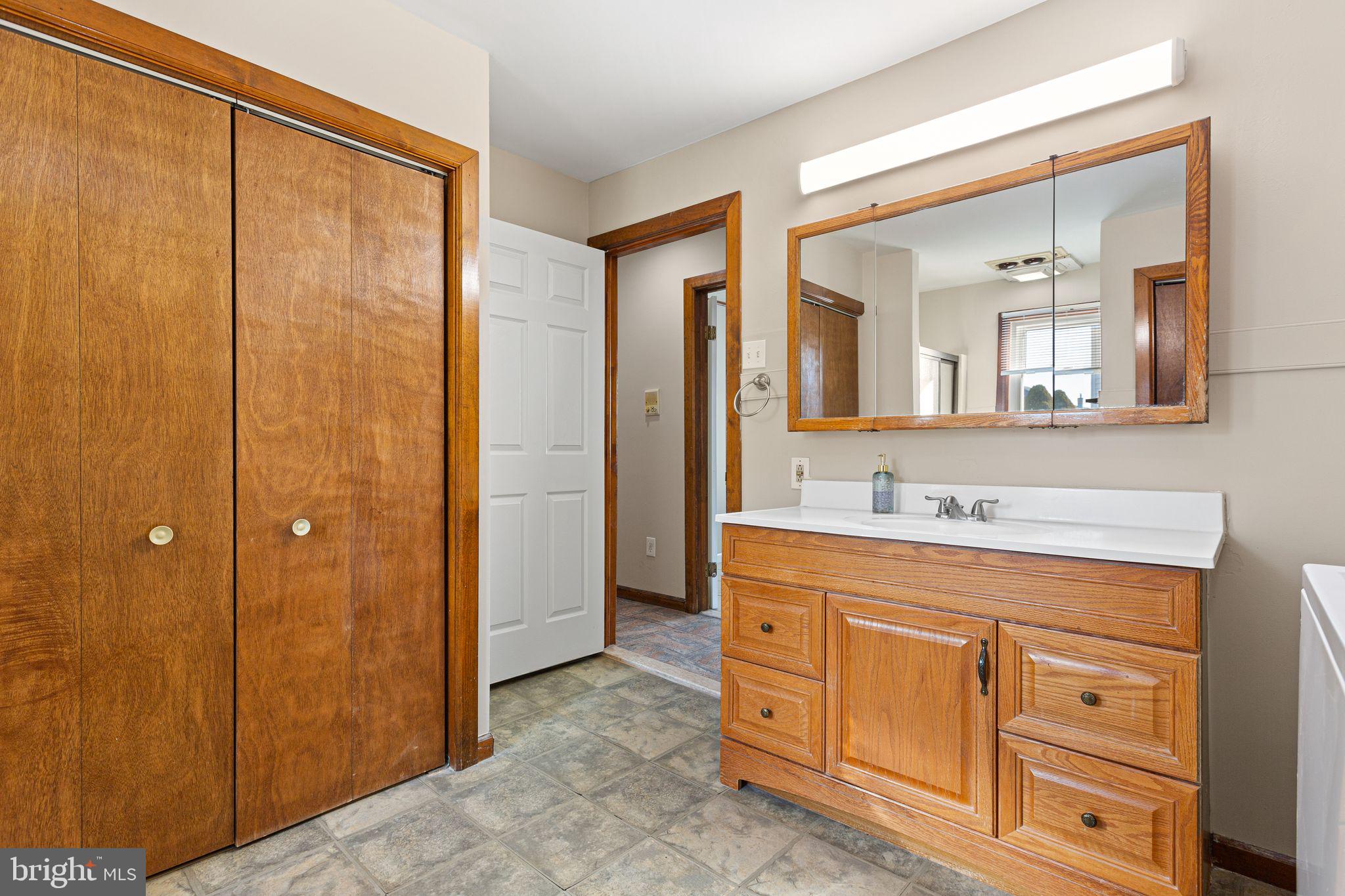 EDDINGTON GDNS - Residential