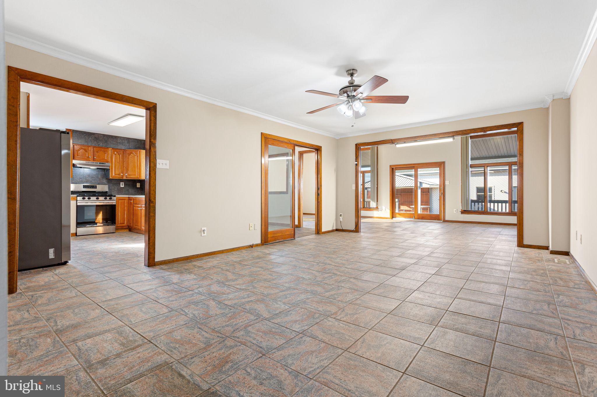 EDDINGTON GDNS - Residential