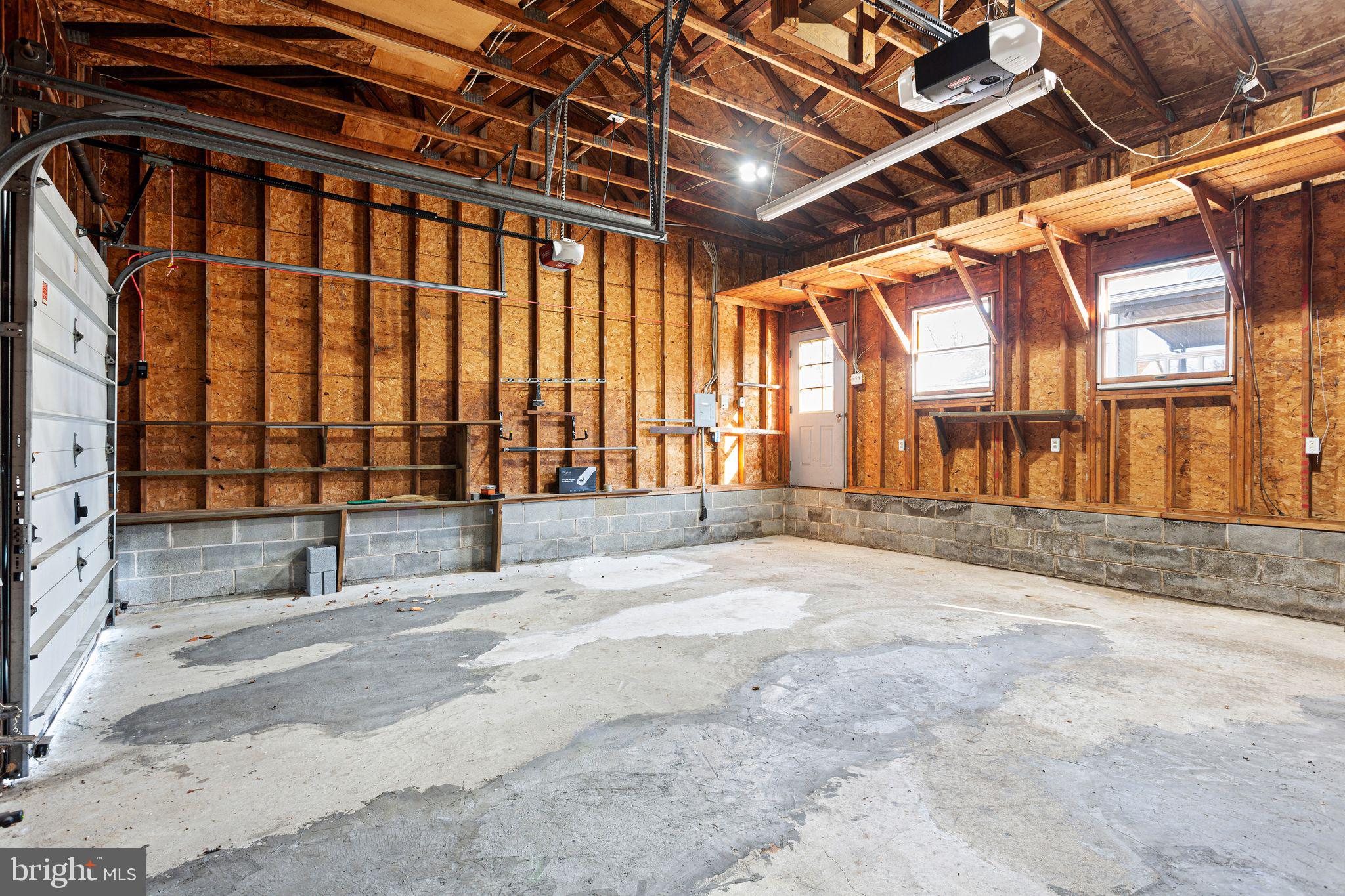 EDDINGTON GDNS - Residential