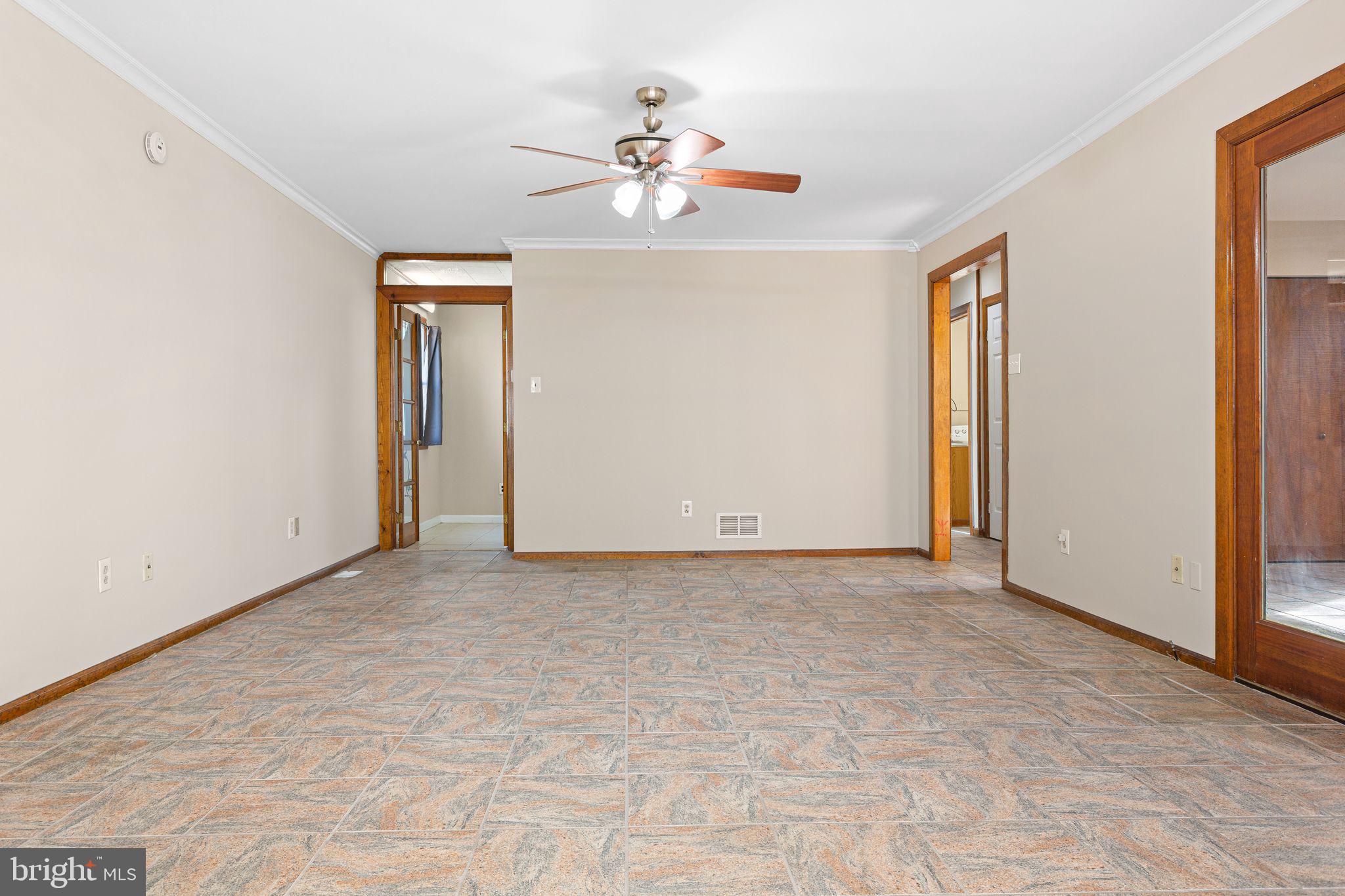 EDDINGTON GDNS - Residential