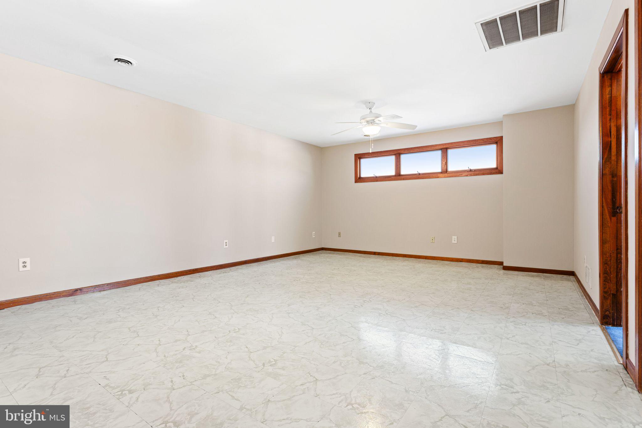 EDDINGTON GDNS - Residential