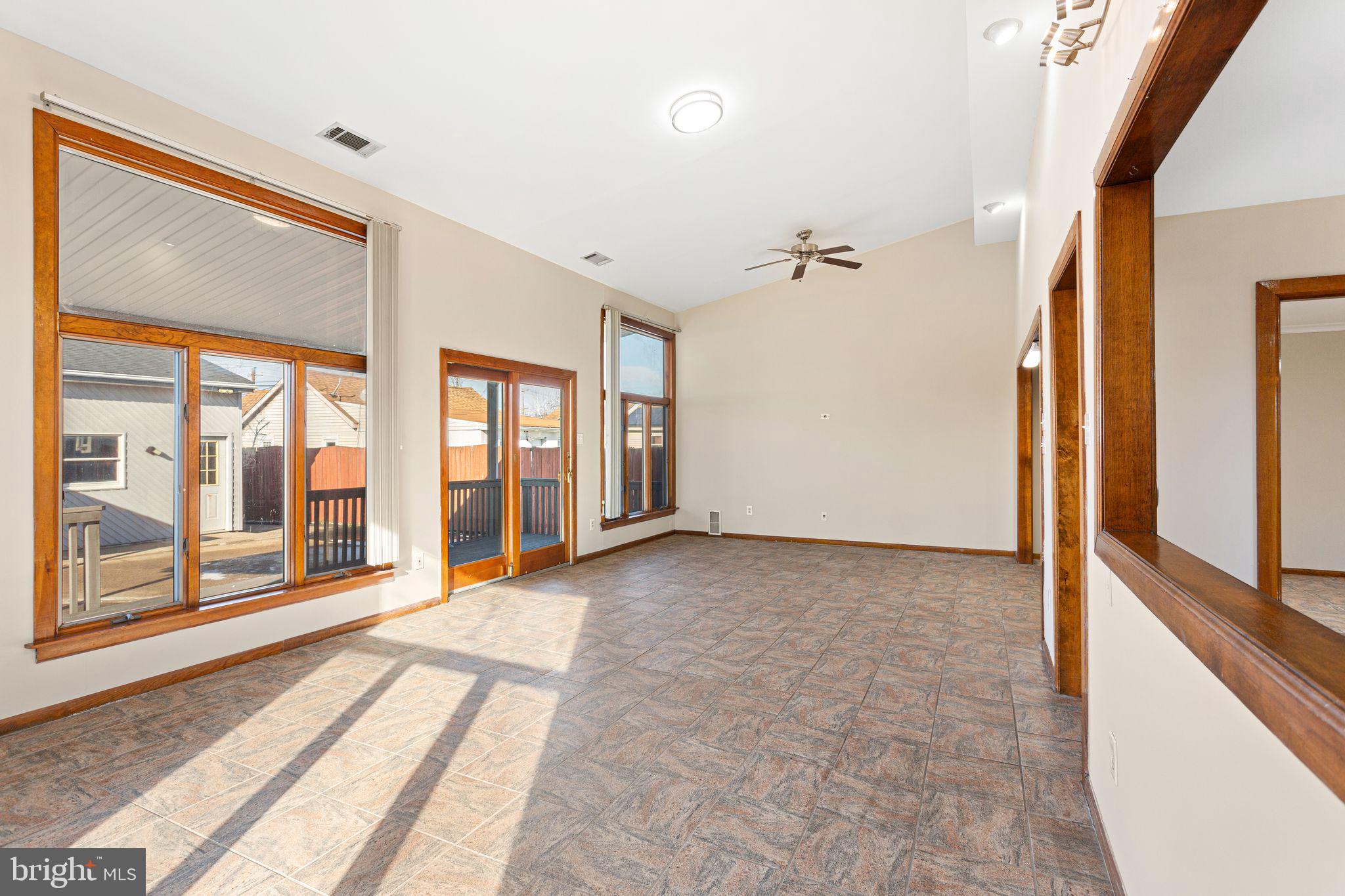 EDDINGTON GDNS - Residential