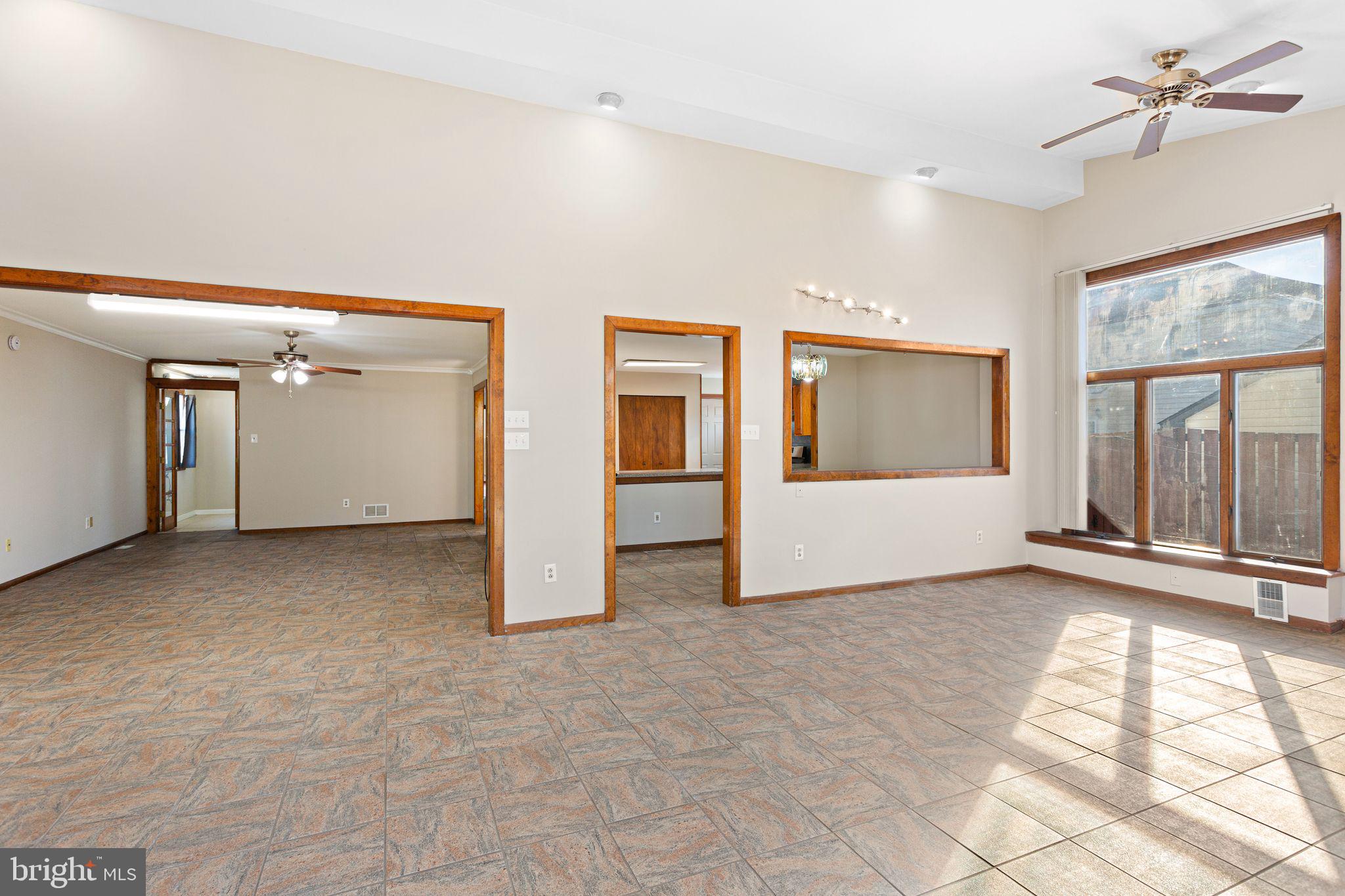 EDDINGTON GDNS - Residential