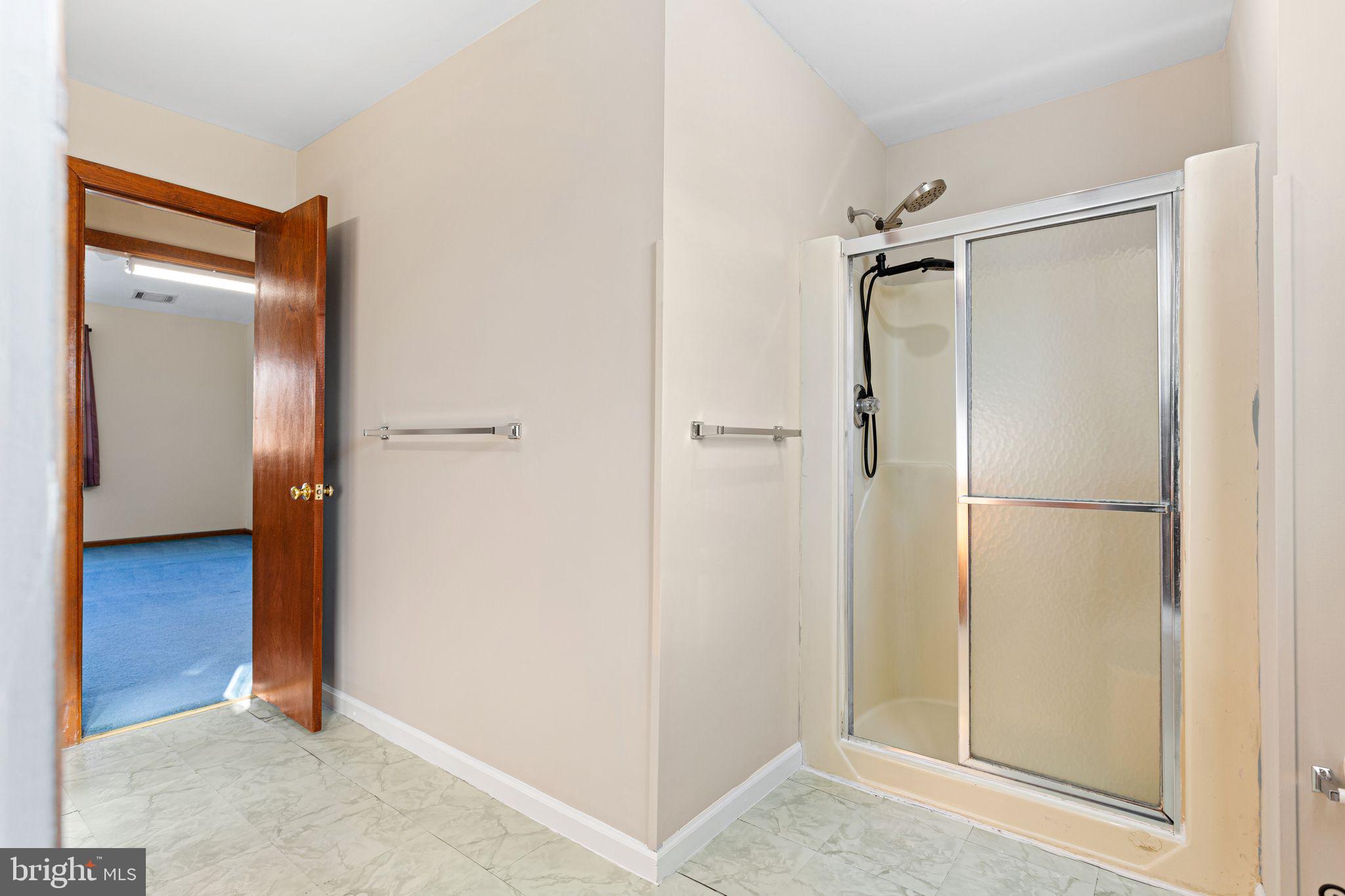 EDDINGTON GDNS - Residential