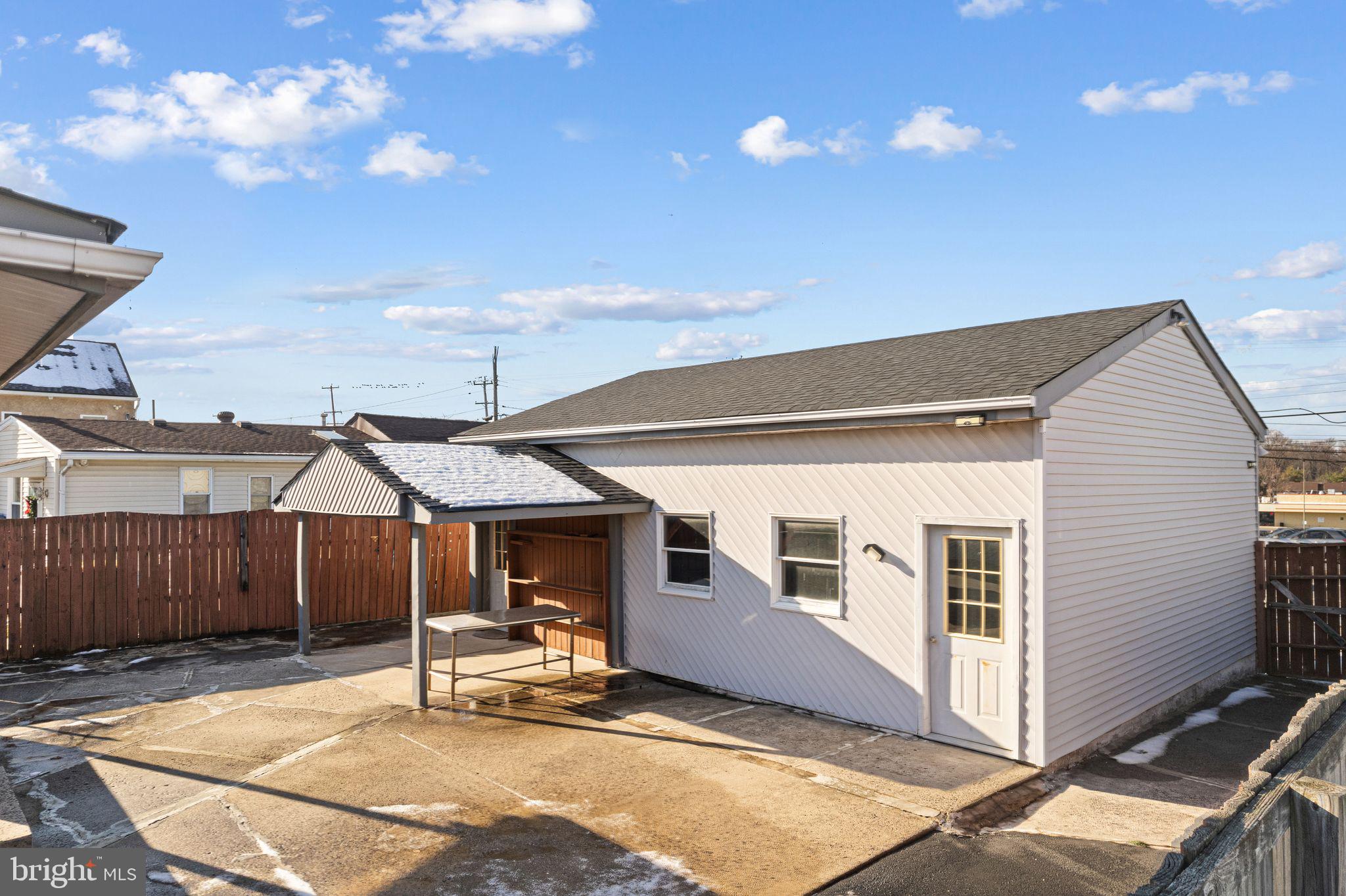 EDDINGTON GDNS - Residential