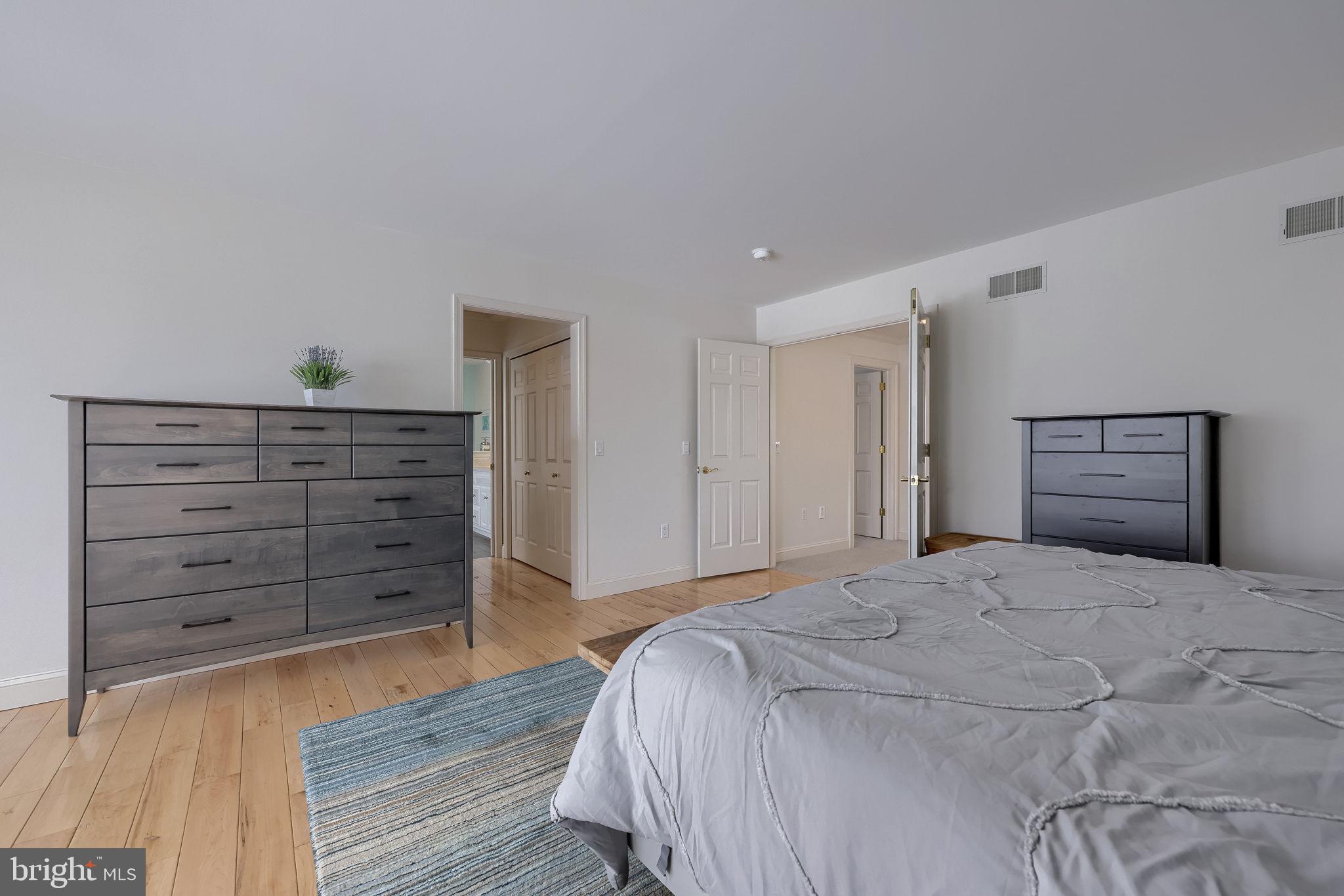 OLDE FIELD - Residential