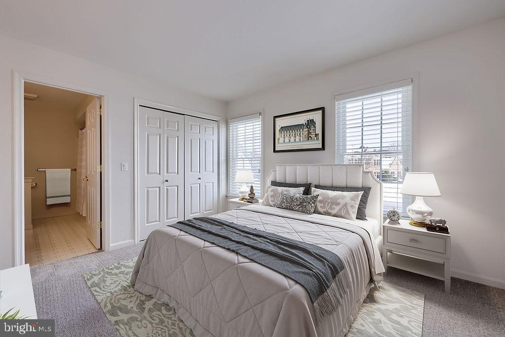 OLDE FIELD - Residential