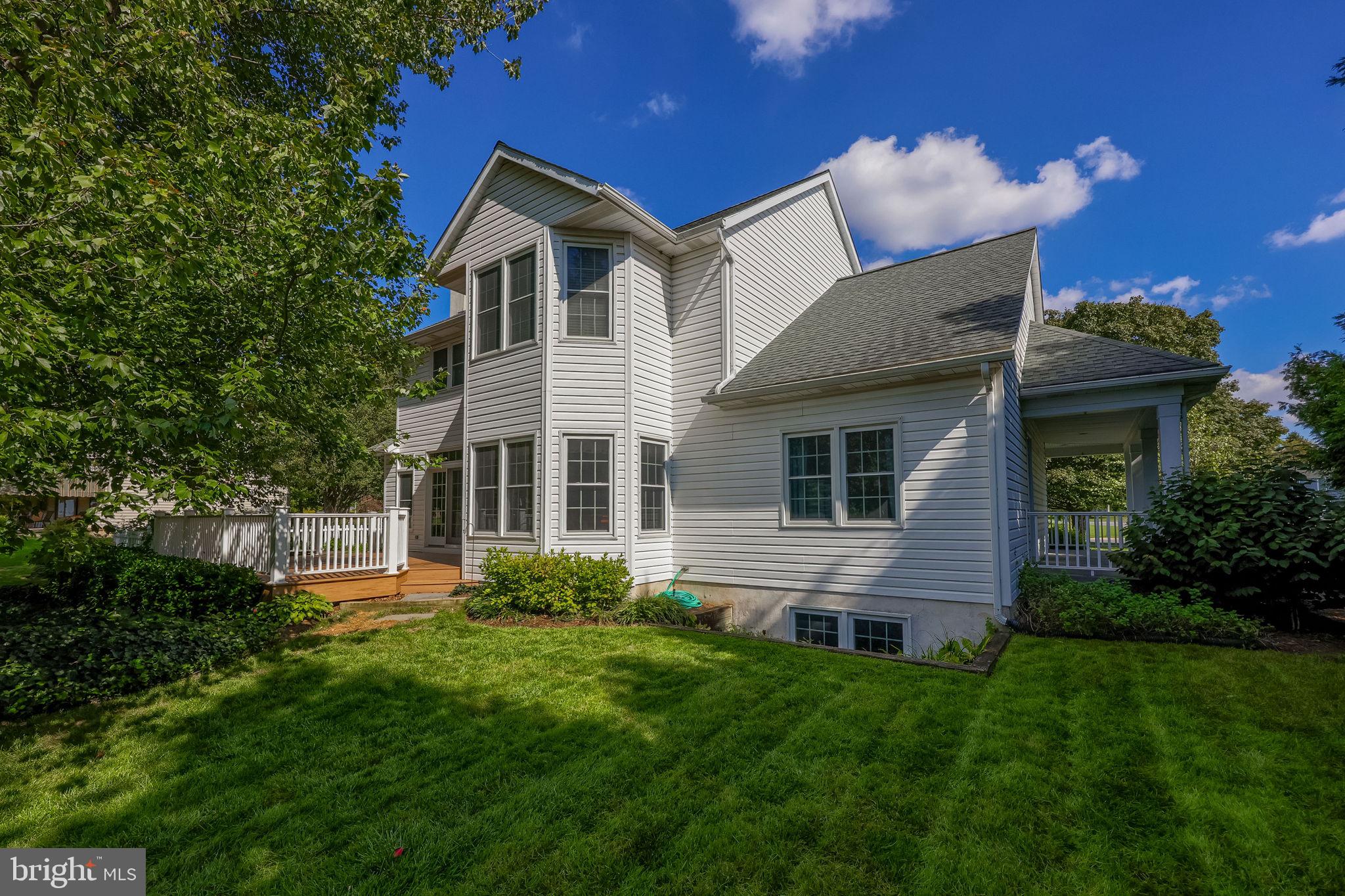 OLDE FIELD - Residential