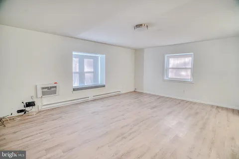 752 N Bethlehem Pike Unit C, Ambler, PA MLS: PAMC2128302