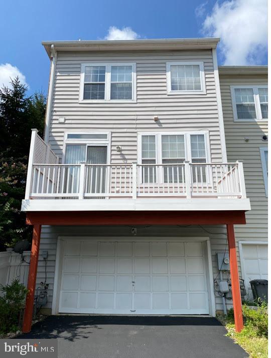 KING FARM - Residential Lease