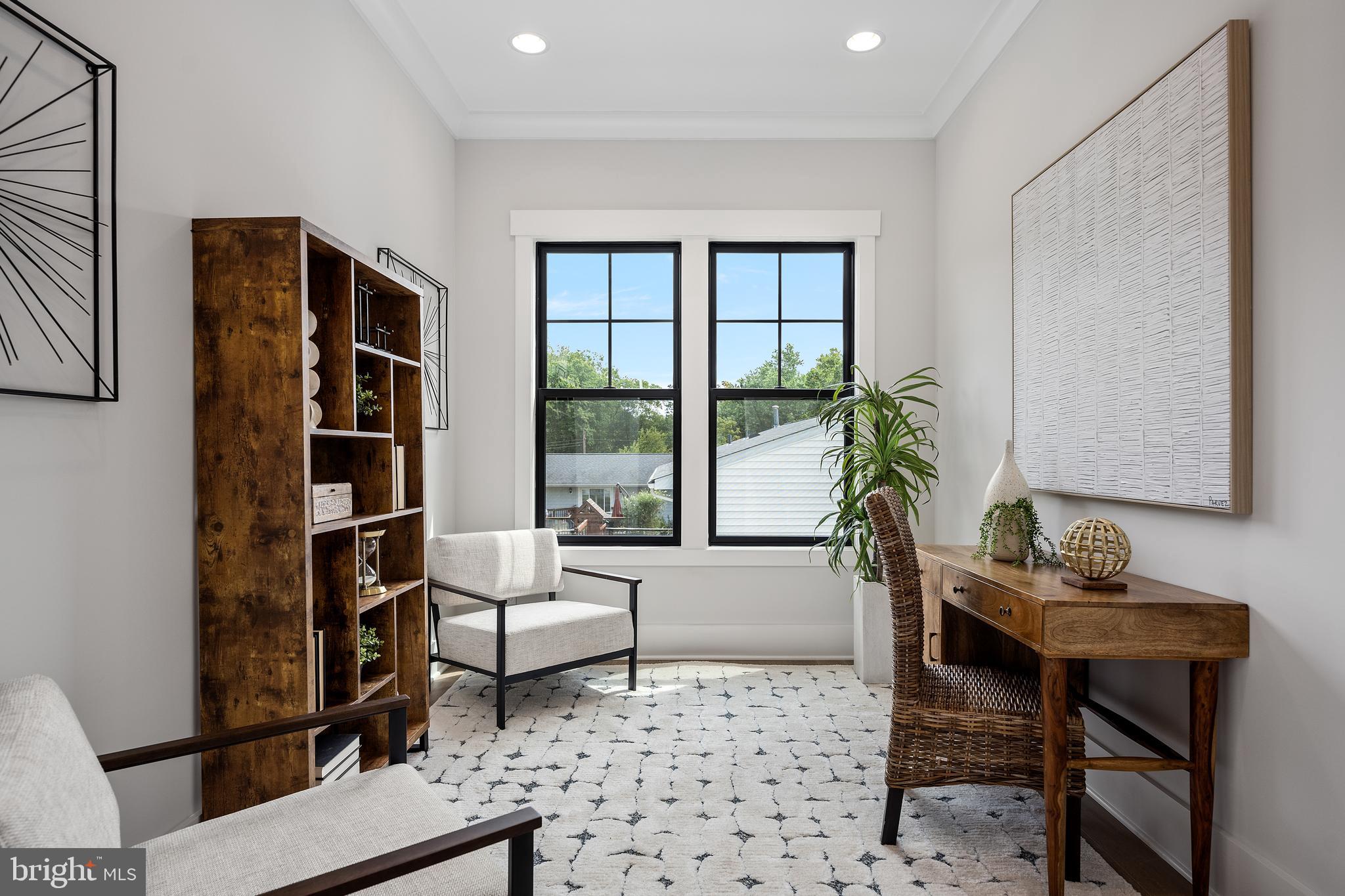 VIENNA WOODS - Residential