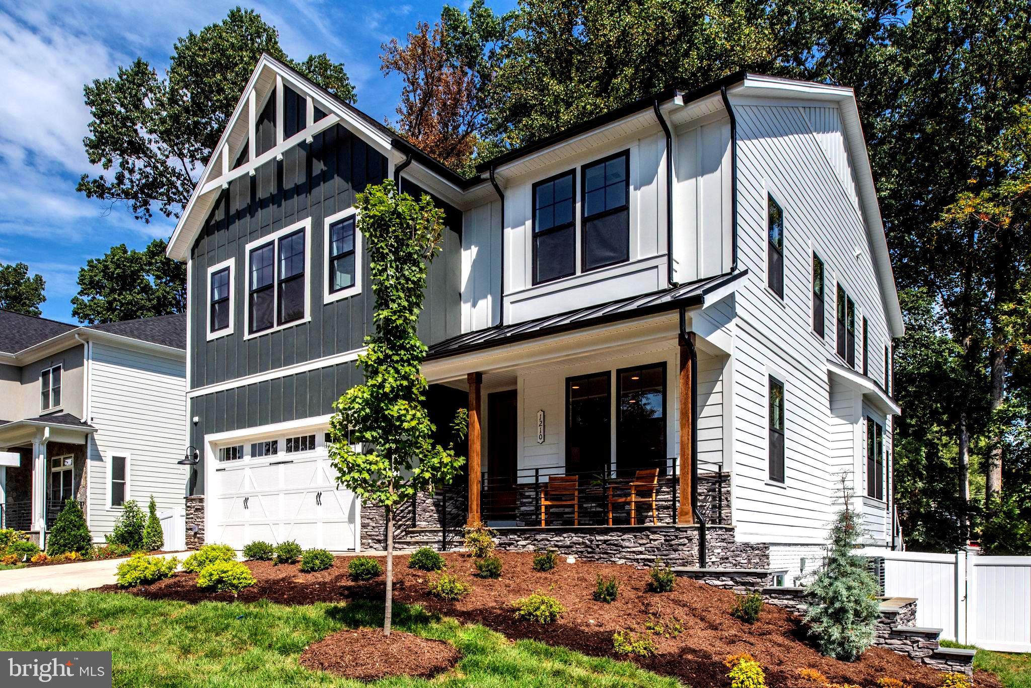 VIENNA WOODS - Residential