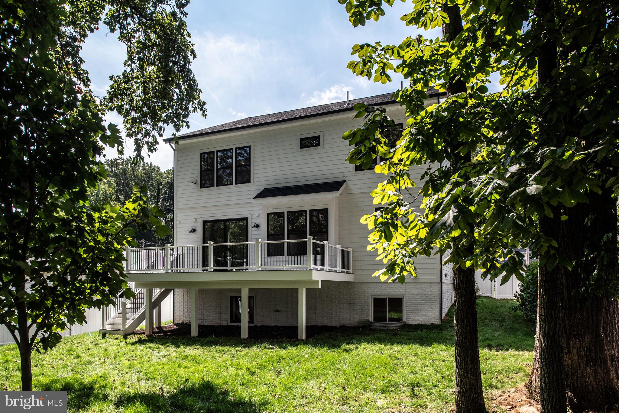 VIENNA WOODS - Residential