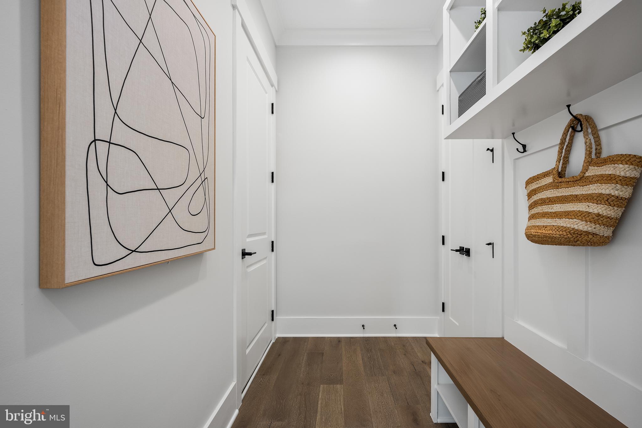 VIENNA WOODS - Residential