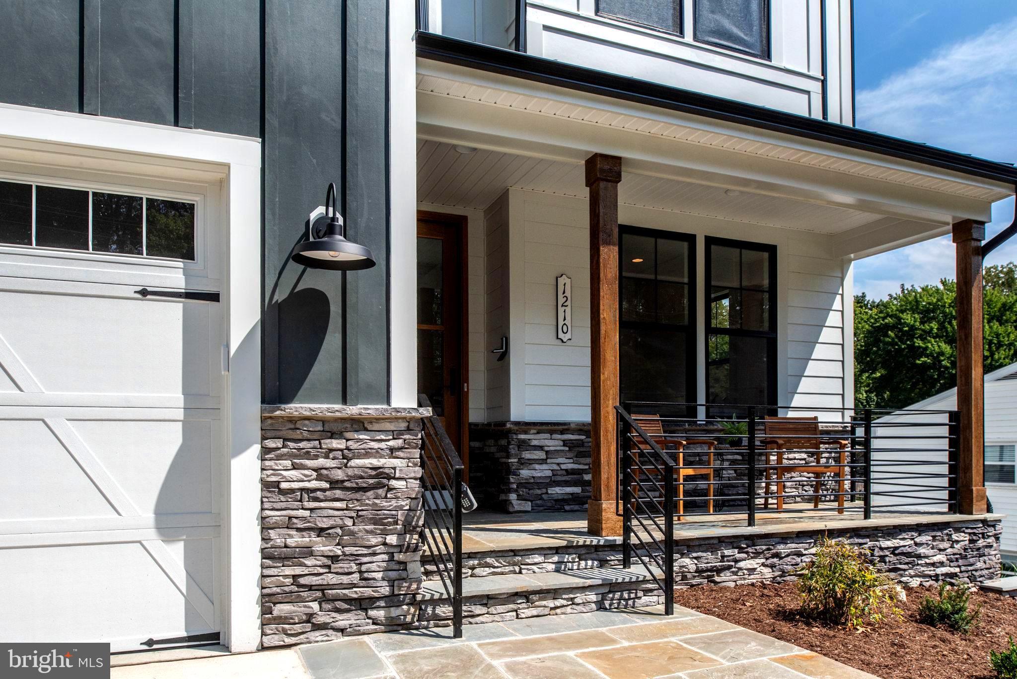 VIENNA WOODS - Residential