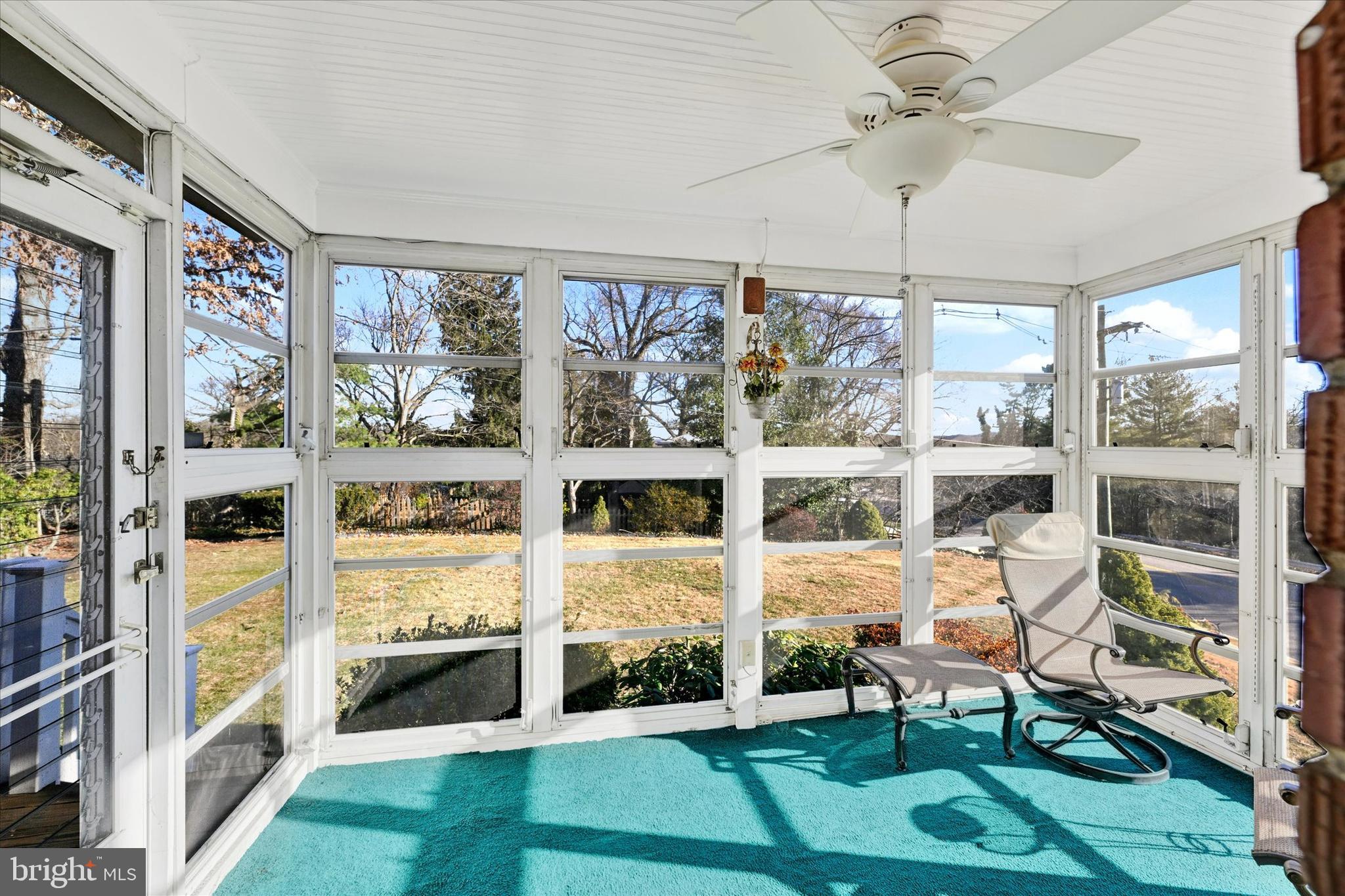 YORK MANOR - Residential