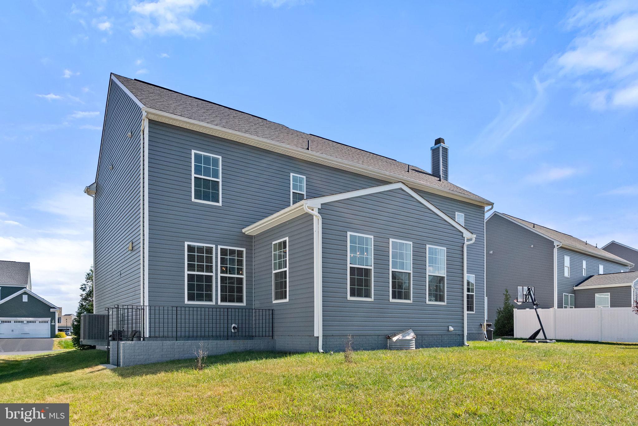 SPRINGDALE FARM - Residential