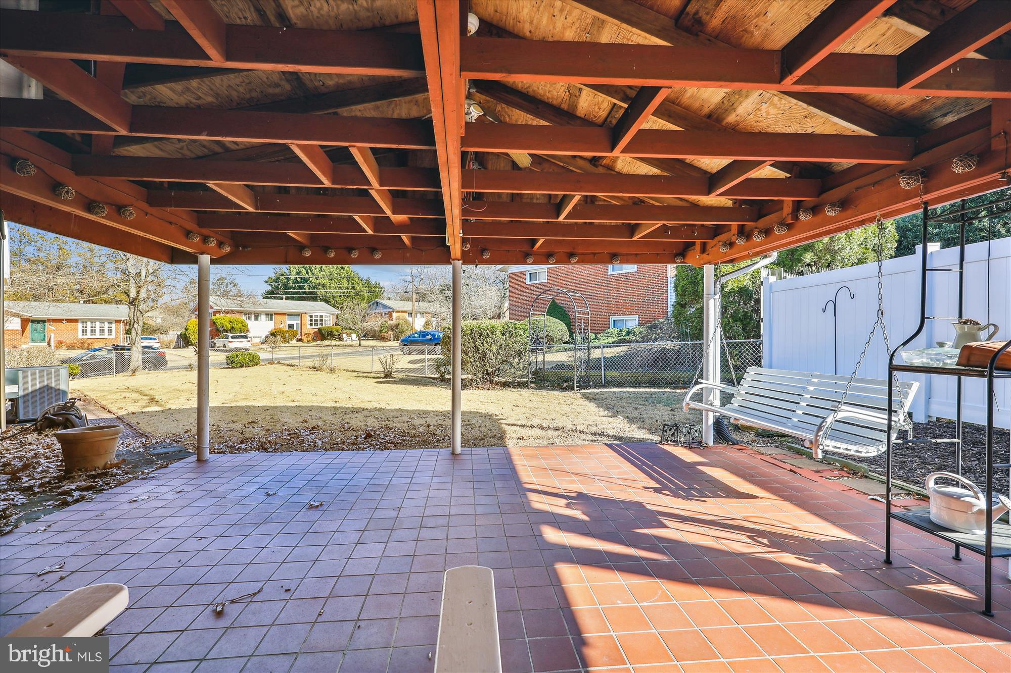 NEWPORT HILLS - Residential