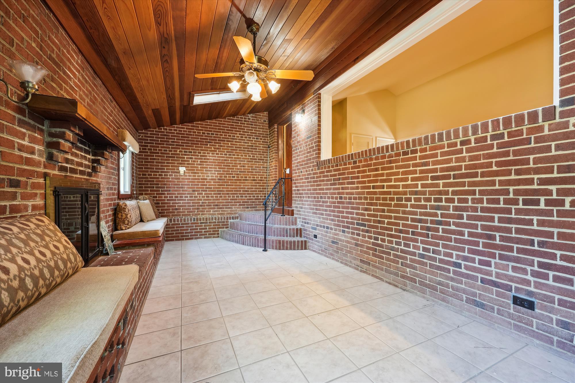 11215 WOODSON AVENUE