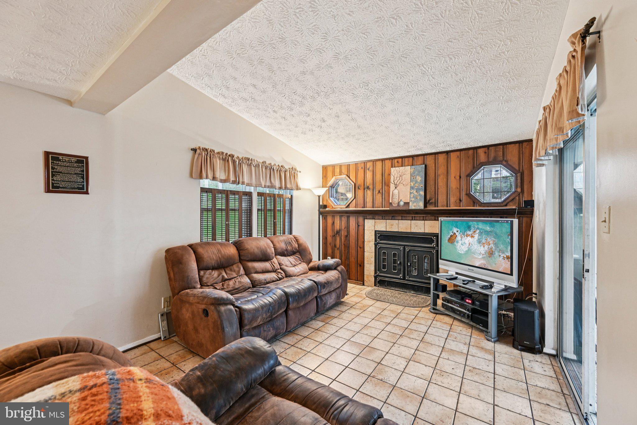 PERRY HALL GARDENS - Residential