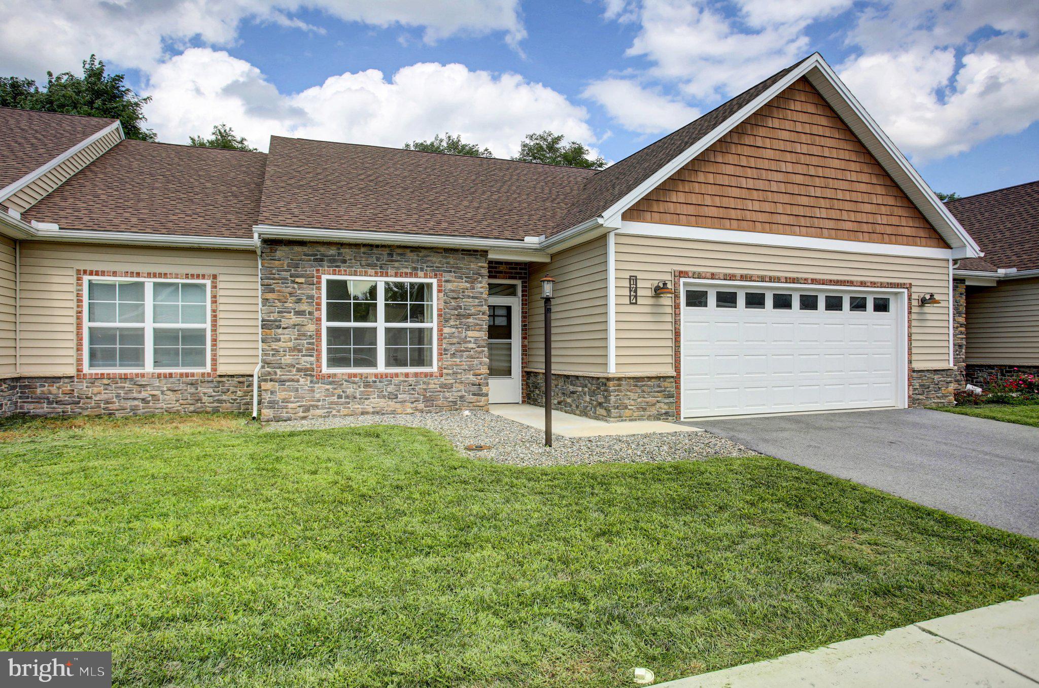 147 BLACKBIRD LANE