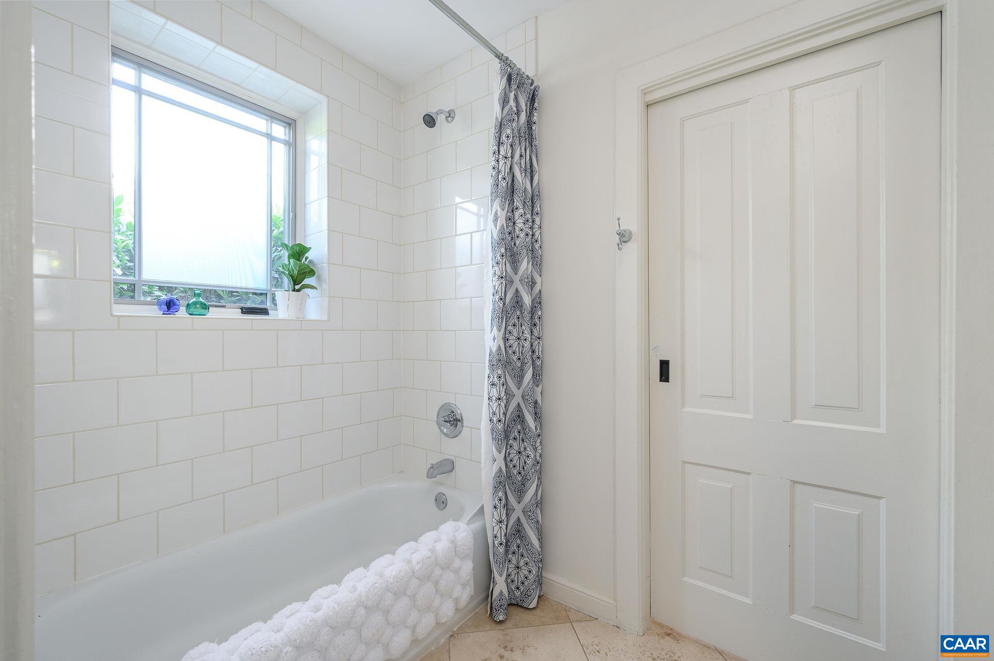 LOCUST GROVE - Residential