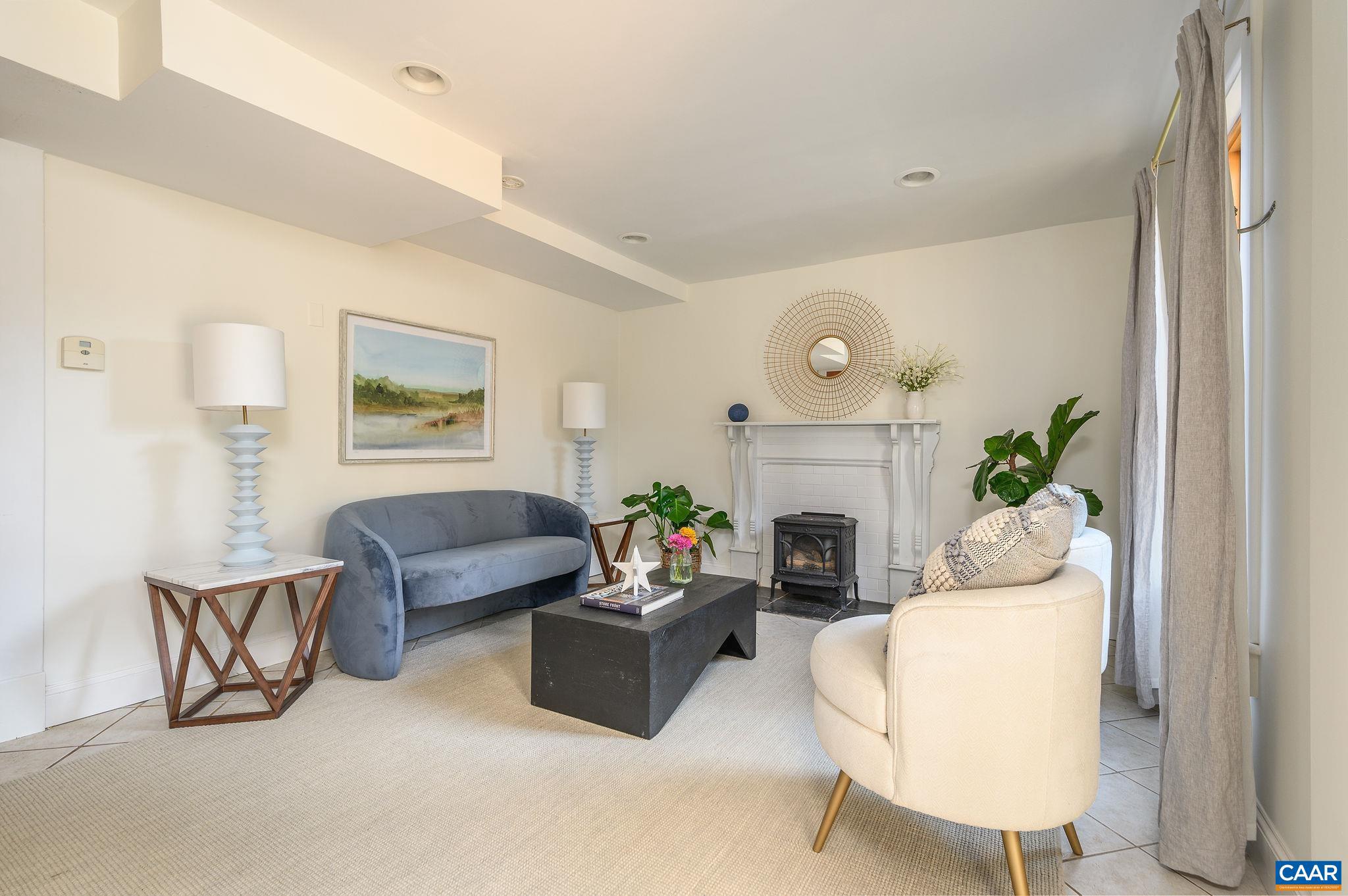 LOCUST GROVE - Residential