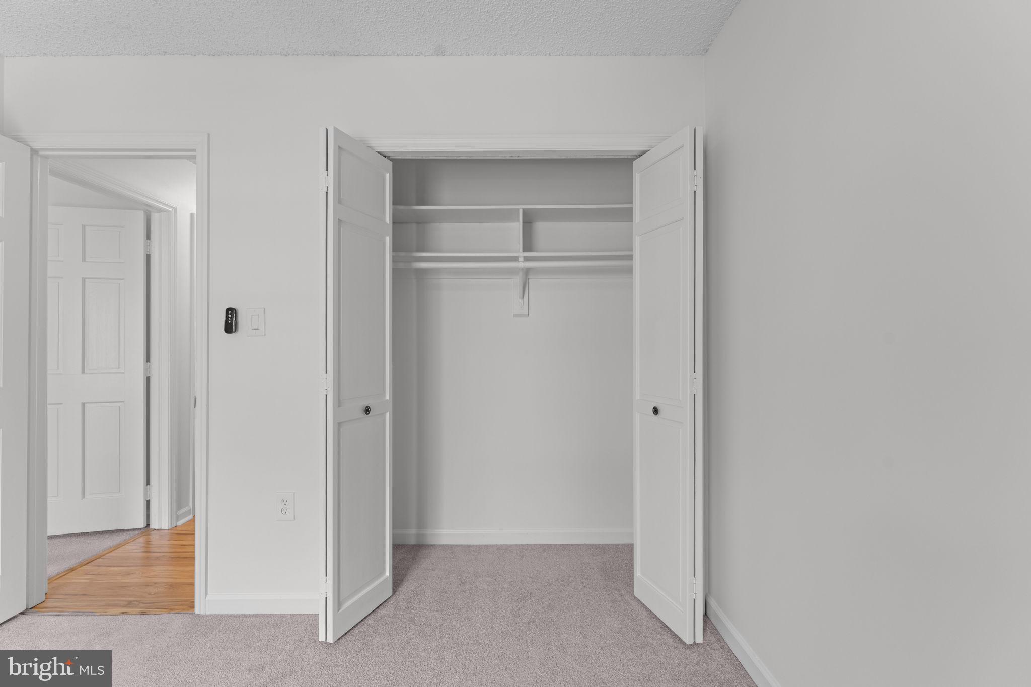 GLEN HOLLOW - Residential