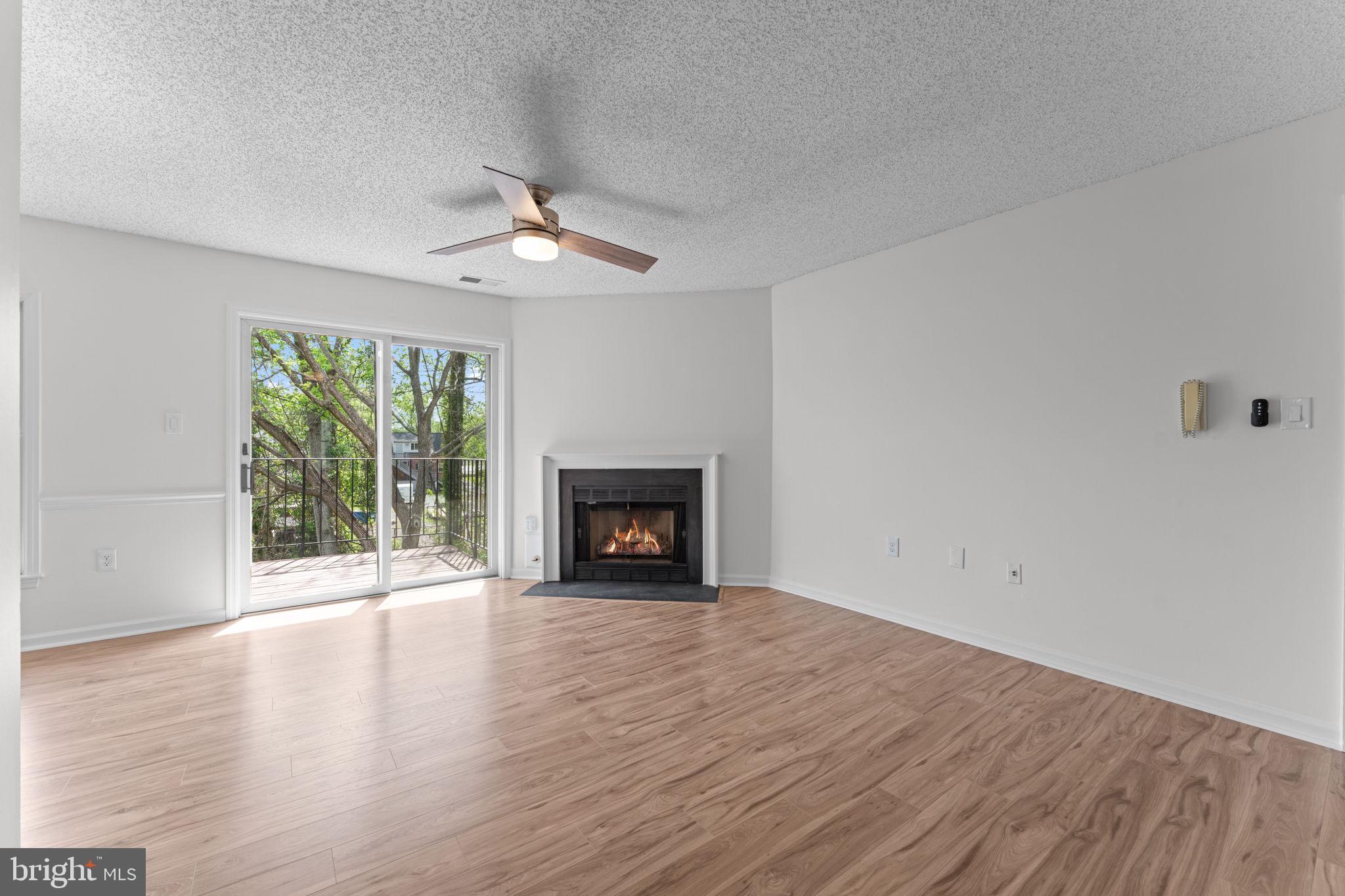 GLEN HOLLOW - Residential