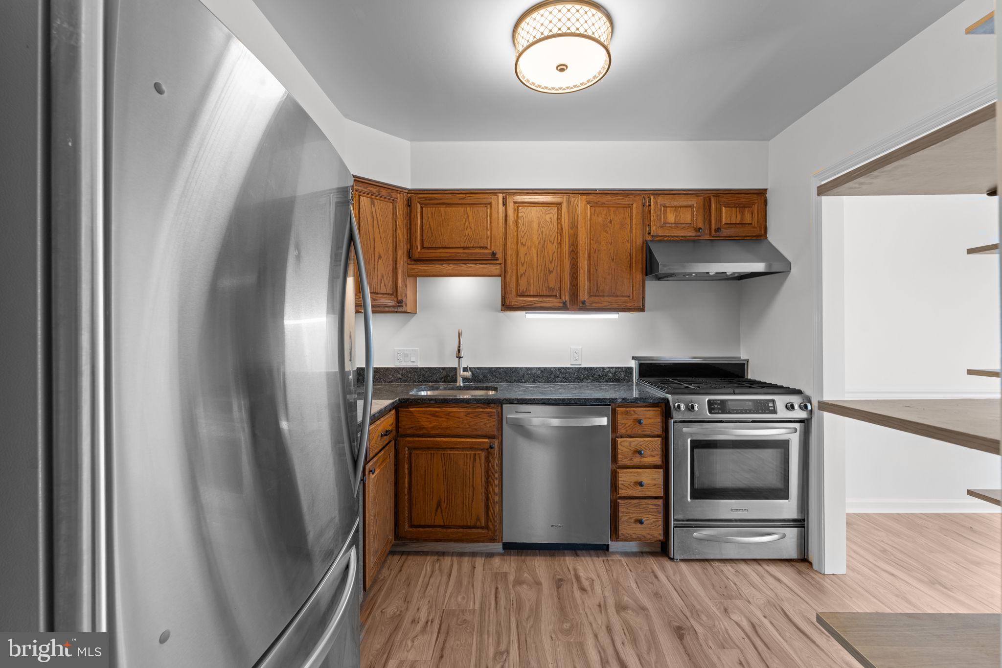 GLEN HOLLOW - Residential