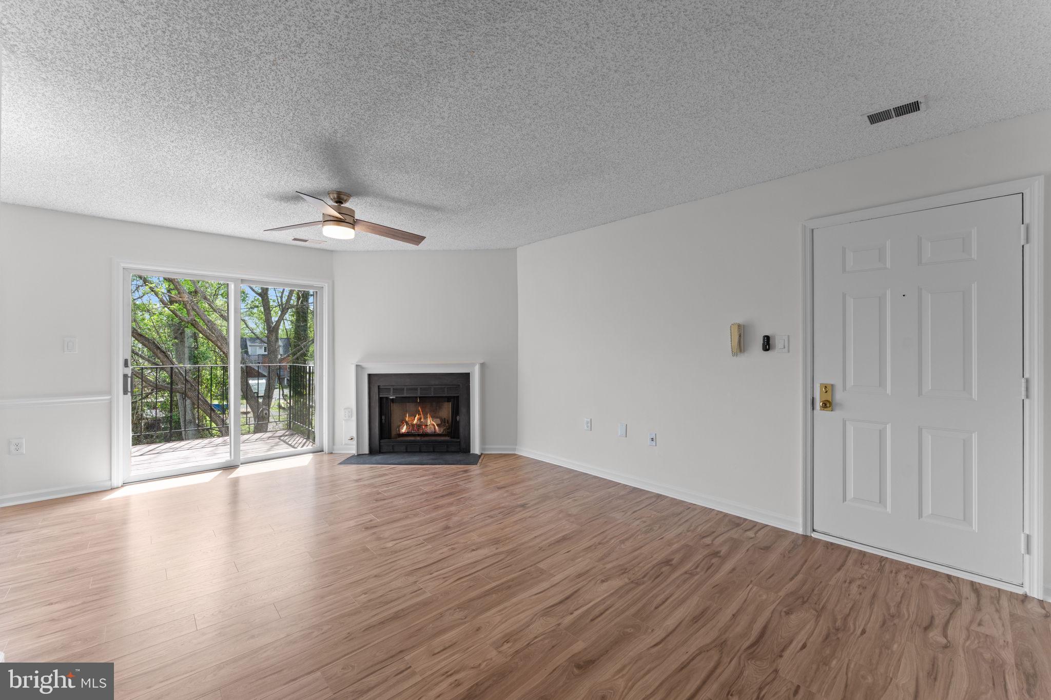 GLEN HOLLOW - Residential