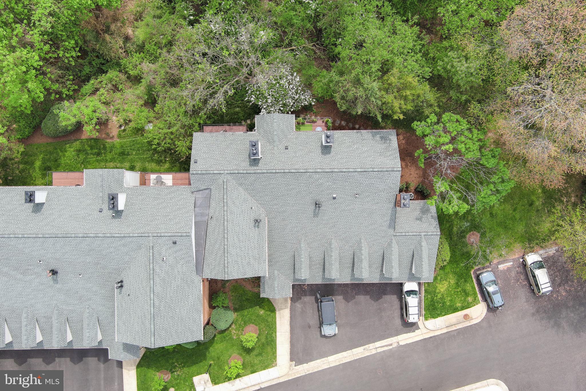 GLEN HOLLOW - Residential