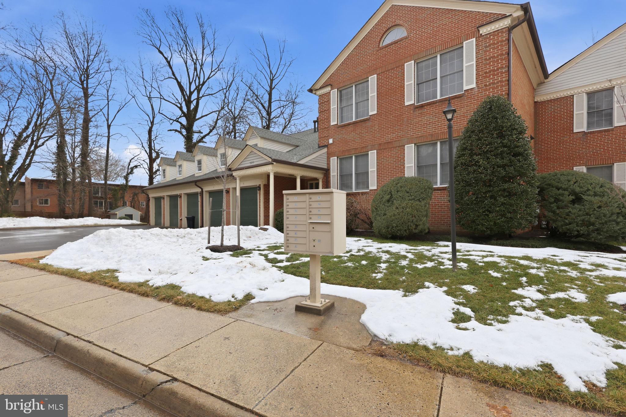 GLEN HOLLOW - Residential