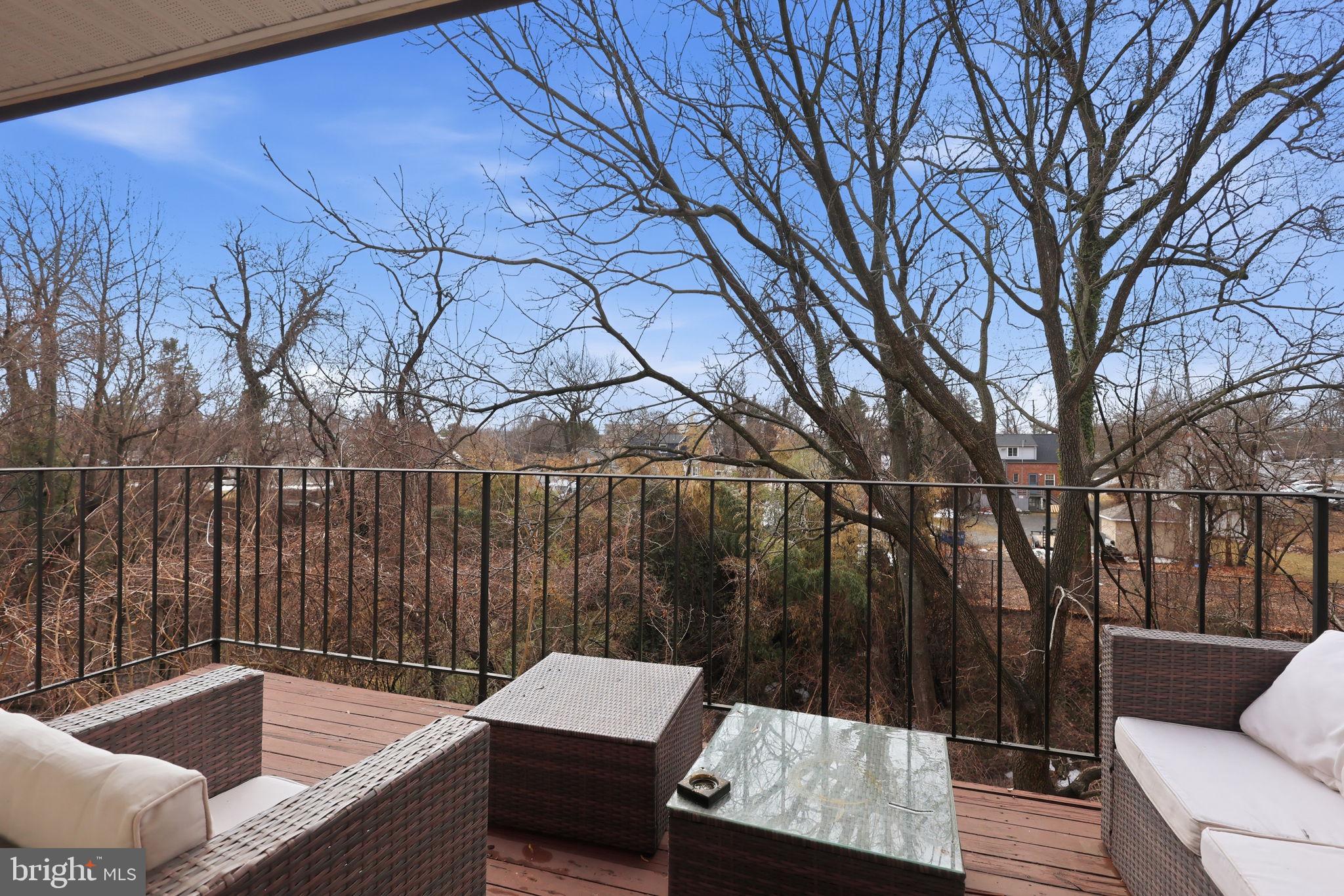 GLEN HOLLOW - Residential