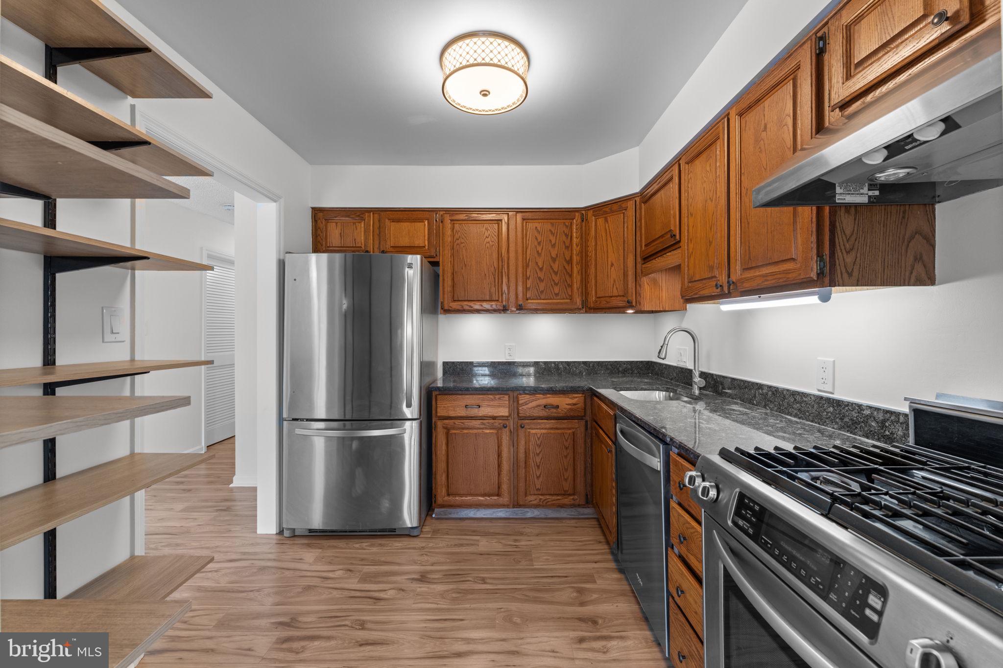 GLEN HOLLOW - Residential