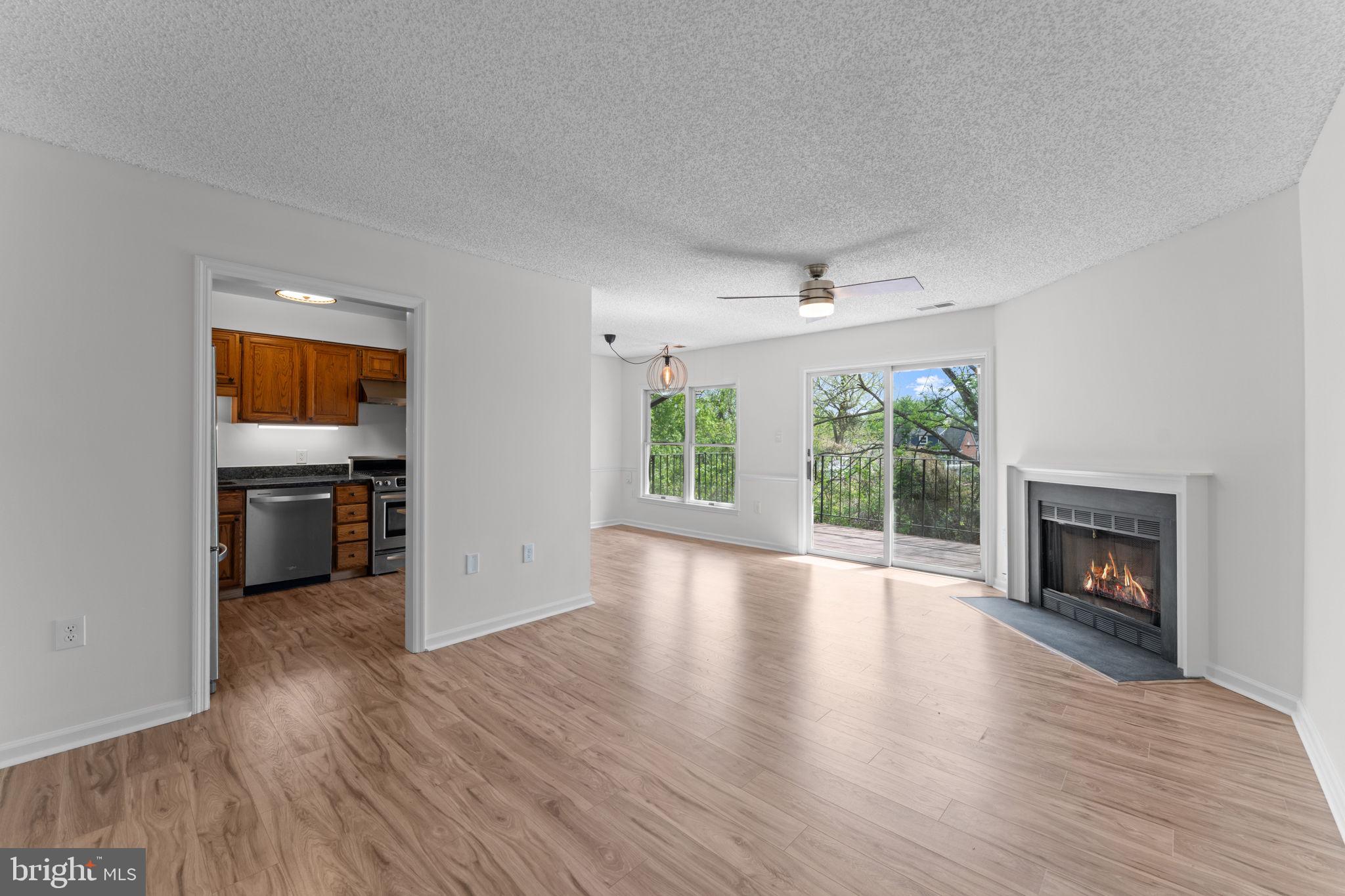 GLEN HOLLOW - Residential