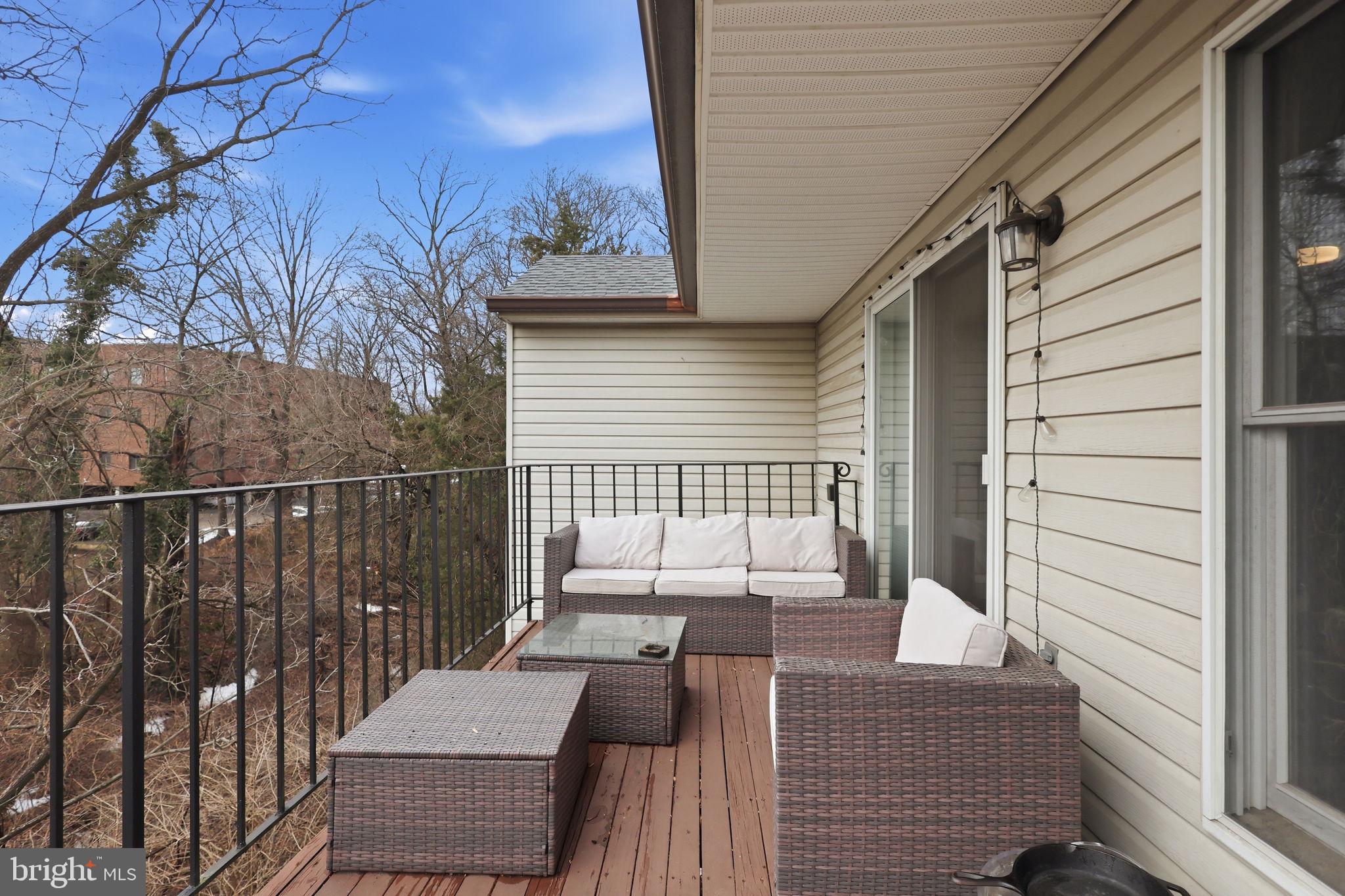 GLEN HOLLOW - Residential