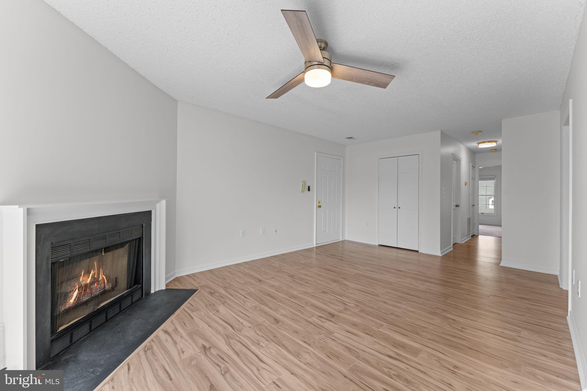 GLEN HOLLOW - Residential