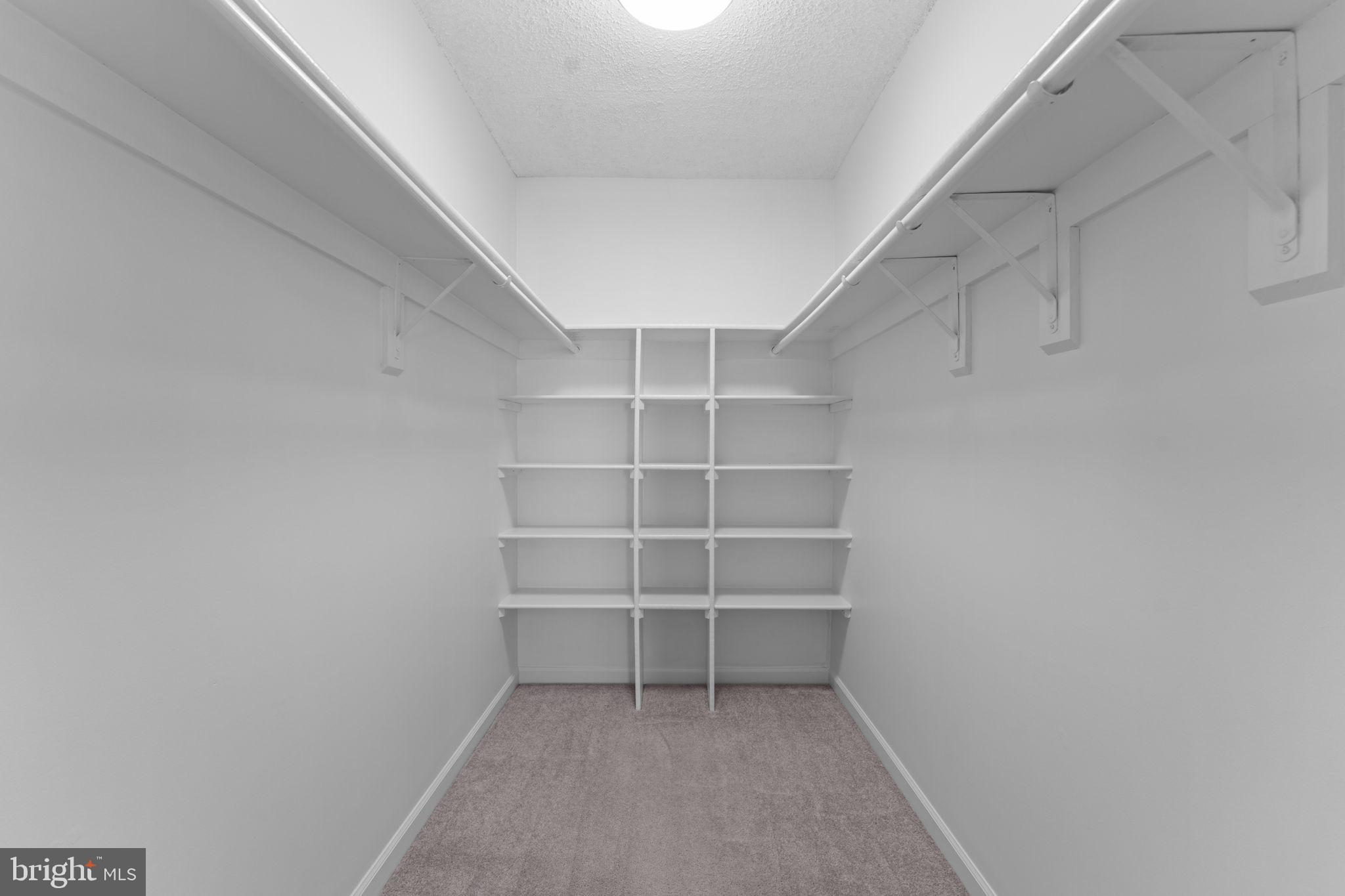 GLEN HOLLOW - Residential